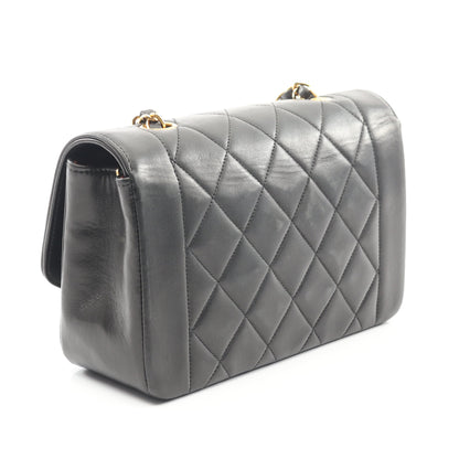 マトラッセ ダイアナフラップ チェーンショルダーバッグ ラムスキン ブラック ゴールド金具 シャネル バッグ CHANEL