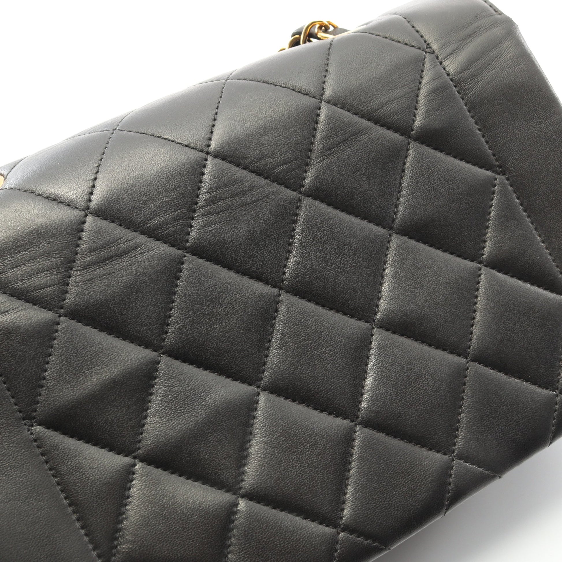 マトラッセ ダイアナフラップ チェーンショルダーバッグ ラムスキン ブラック ゴールド金具 シャネル バッグ CHANEL