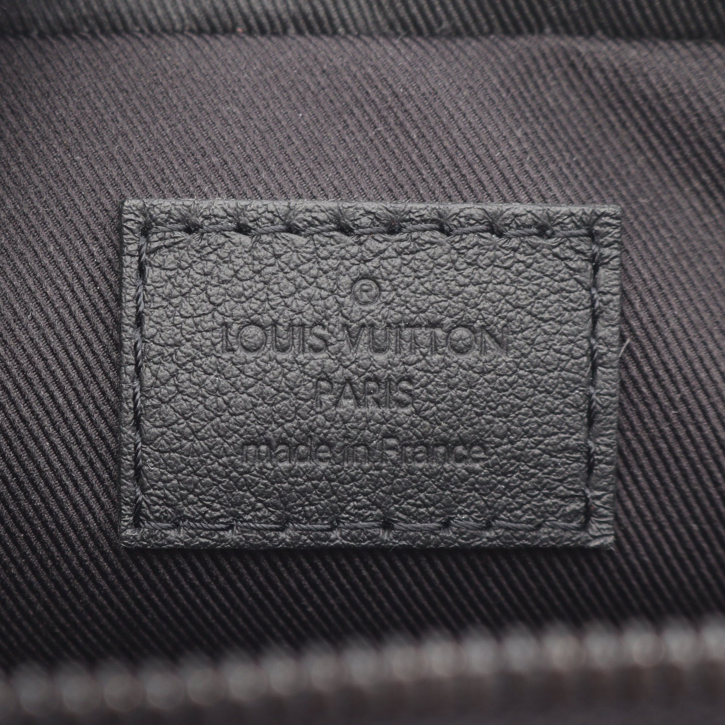 トリオ メッセンジャー モノグラムシャドウ ショルダーバッグ レザー ブラック ルイヴィトン バッグ LOUIS VUITTON