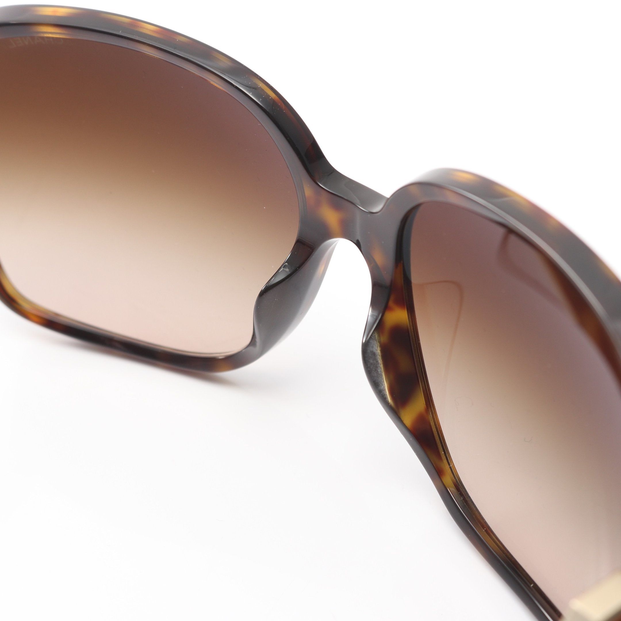 ココマーク サングラス ダークブラウン グラデーションレンズ シャネル