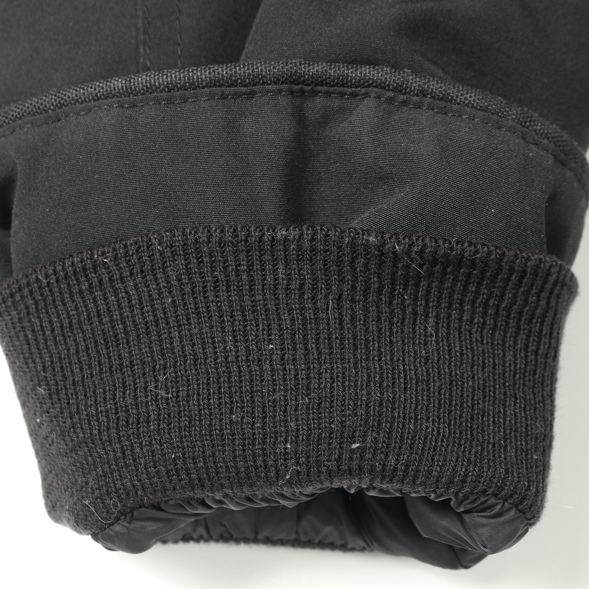 KAMLOOPS カムループス ダウンジャケット コットン ブラック カナダグース アウター CANADA GOOSE