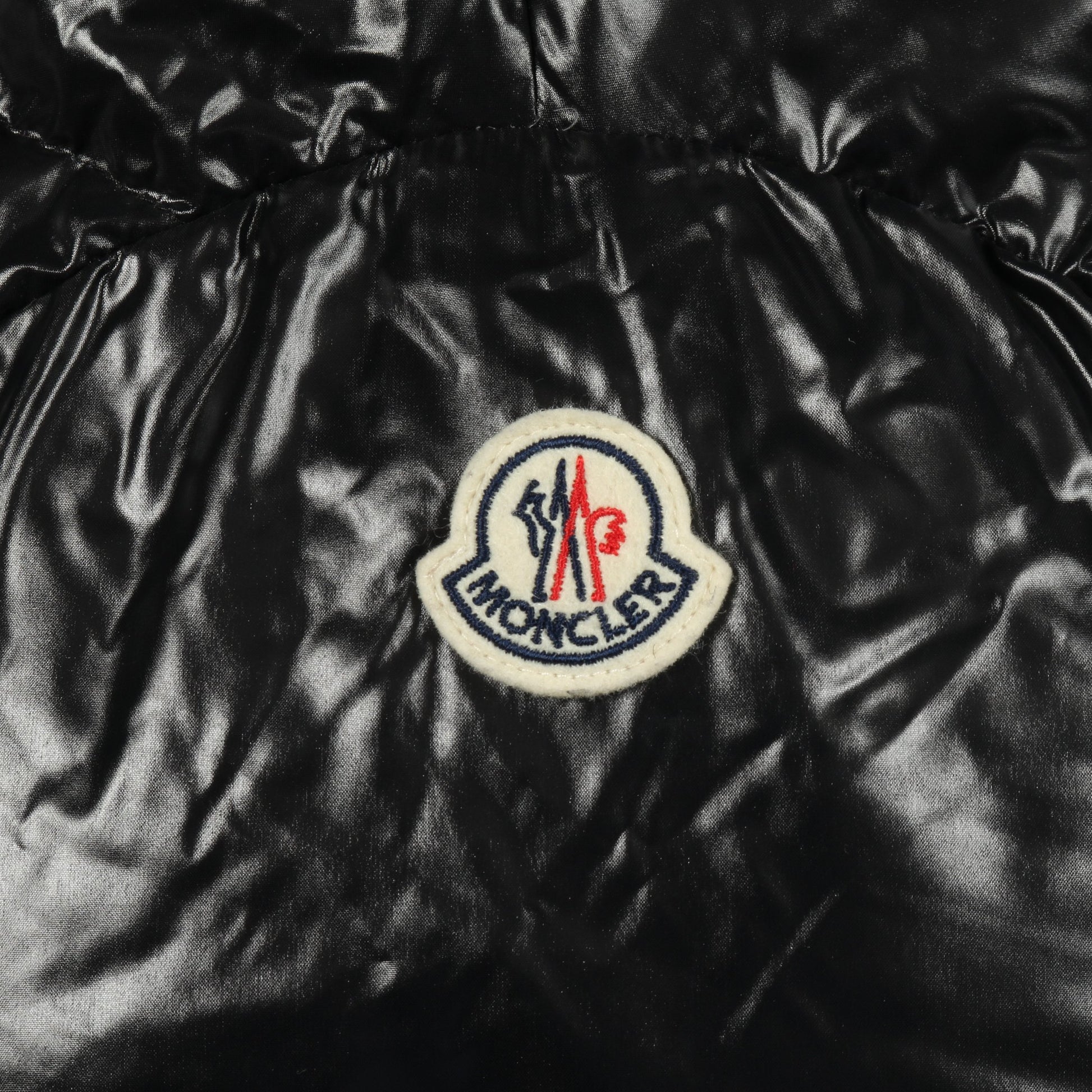 HUPPE ダウンジャケット ナイロン ブラック フード付き モンクレール アウター MONCLER