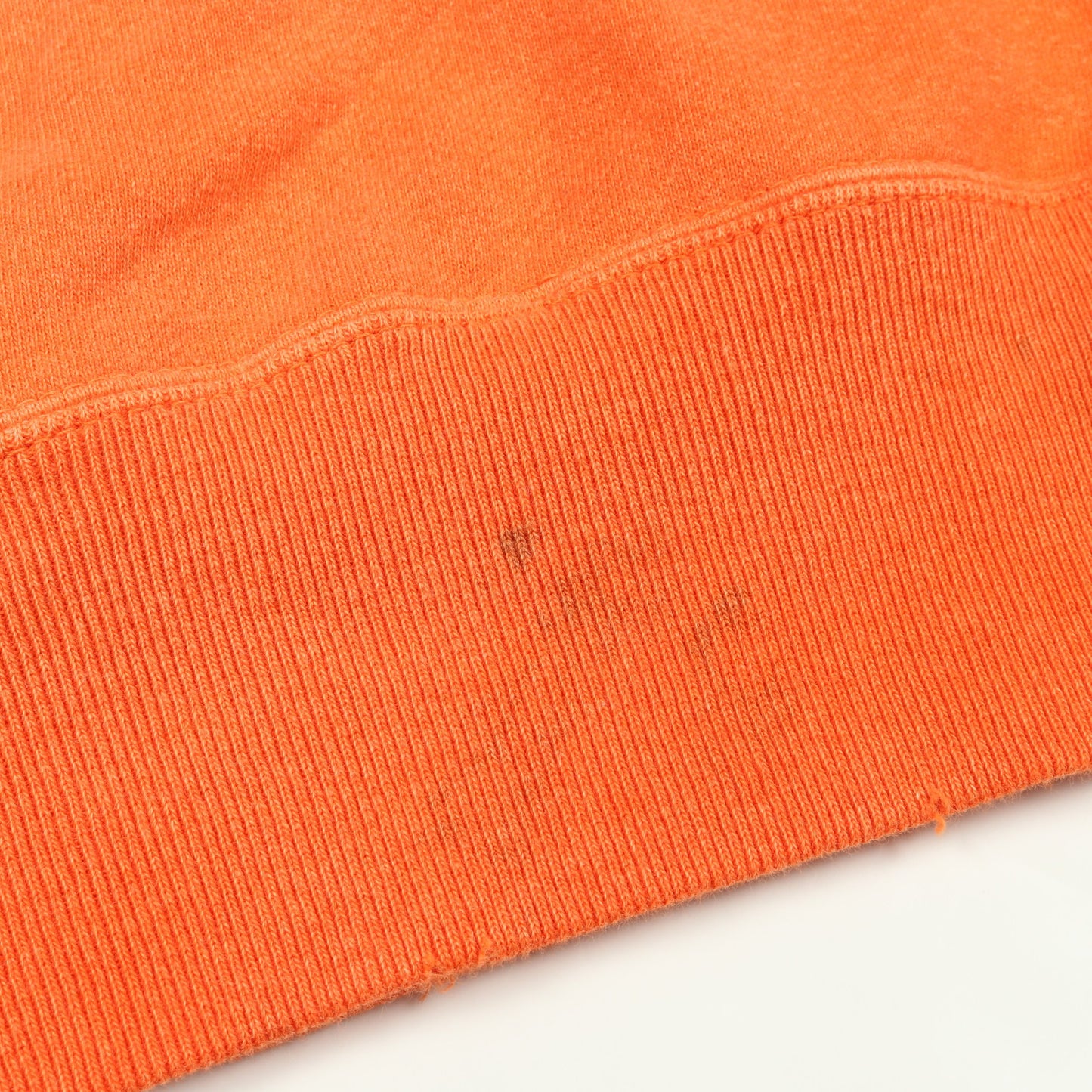 スウェットシャツ クルーネック プリント コットン オレンジ ヴィンテージ加工 ユーズド加工 セント マイケル トップス SAINT MICHAEL