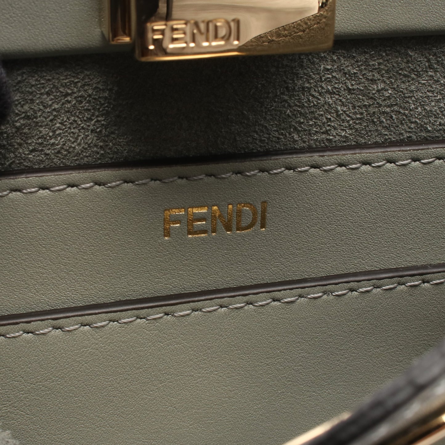 ピーカブー ソフト スモール ショルダーバッグ レザー ライトグリーン フェンディ バッグ FENDI