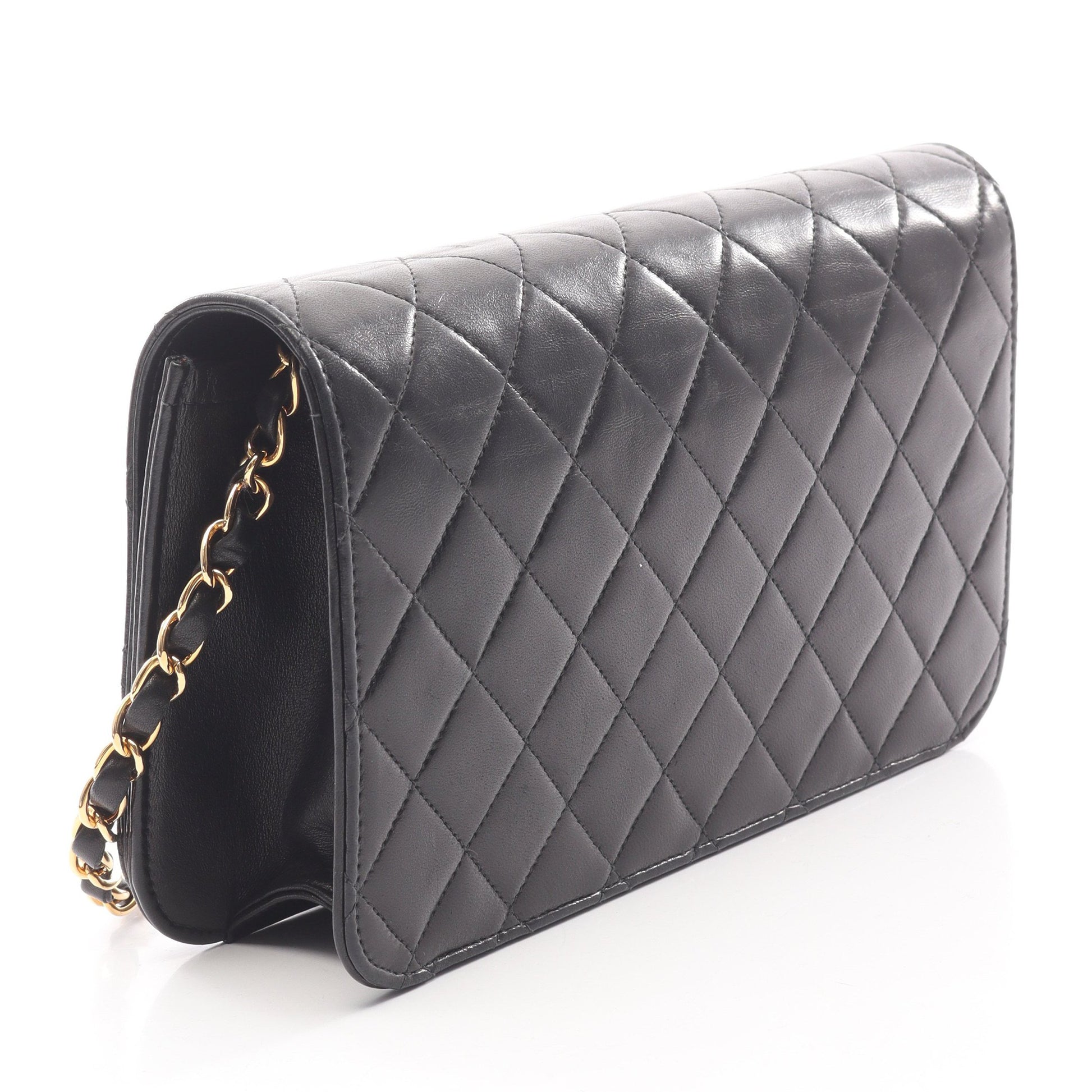 マトラッセ フルフラップ チェーンショルダーバッグ ラムスキン ブラック ゴールド金具 シャネル バッグ CHANEL