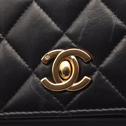 マトラッセ フルフラップ チェーンショルダーバッグ ラムスキン ブラック ゴールド金具 シャネル バッグ CHANEL