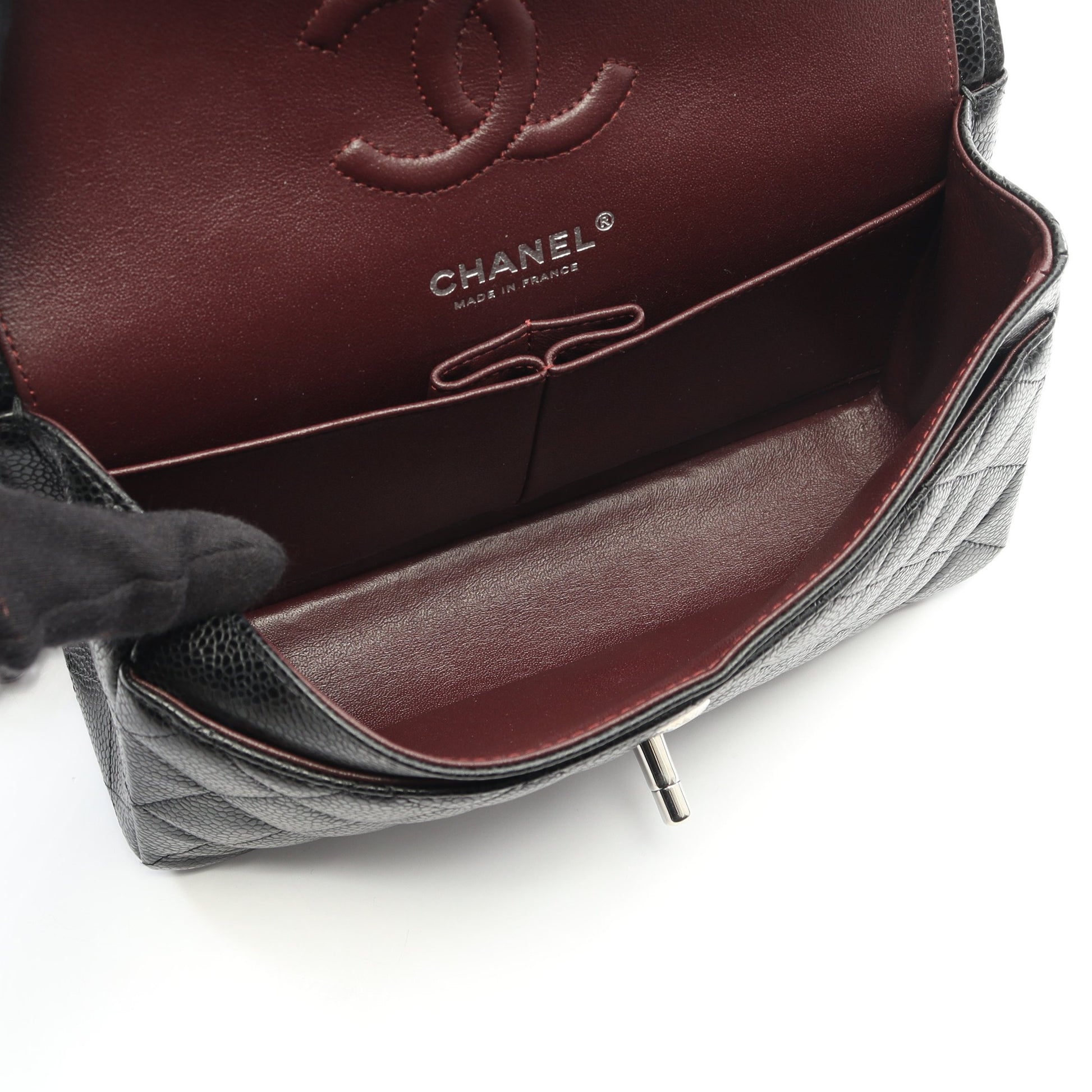 マトラッセ Wフラップ Wチェーンショルダーバッグ キャビアスキン ブラック シルバー金具 シャネル バッグ CHANEL