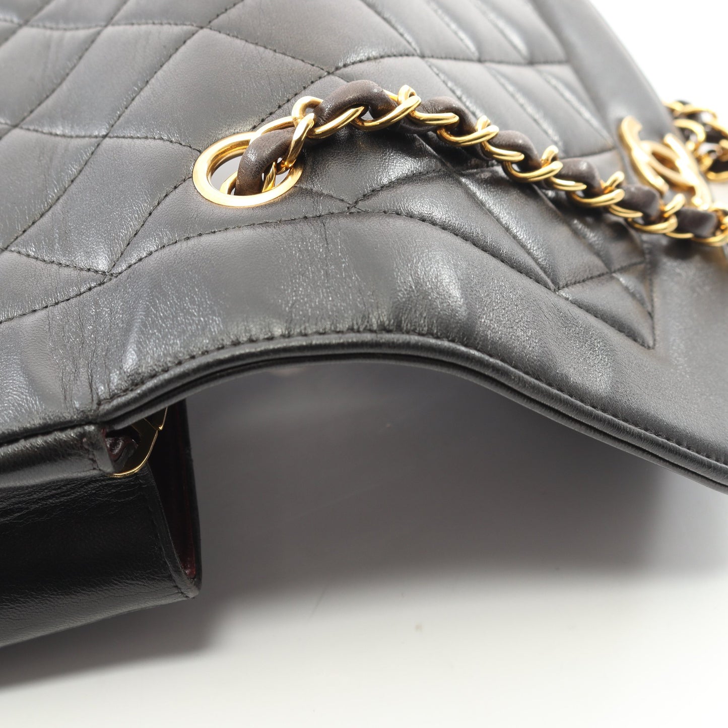 マトラッセ ダイアナフラップ チェーンショルダーバッグ ラムスキン ブラック ゴールド金具 シャネル バッグ CHANEL