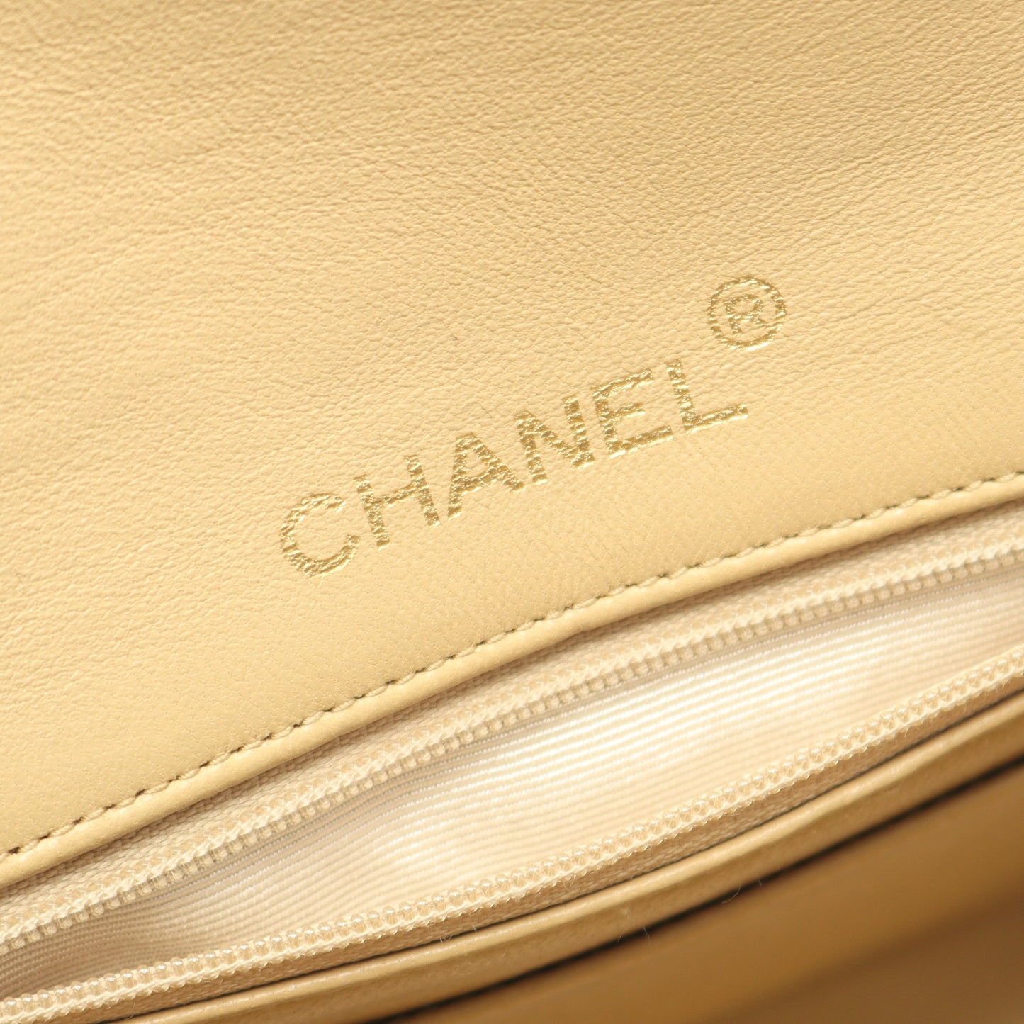 ミニマトラッセ チェーンショルダーバッグ ラムスキン ベージュ ゴールド金具 ヴィンテージ シャネル バッグ CHANEL