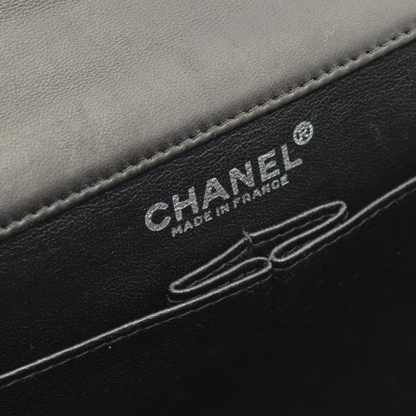チョコバー チェーンショルダーバッグ ラムスキン ブラック シルバー金具 シャネル バッグ CHANEL