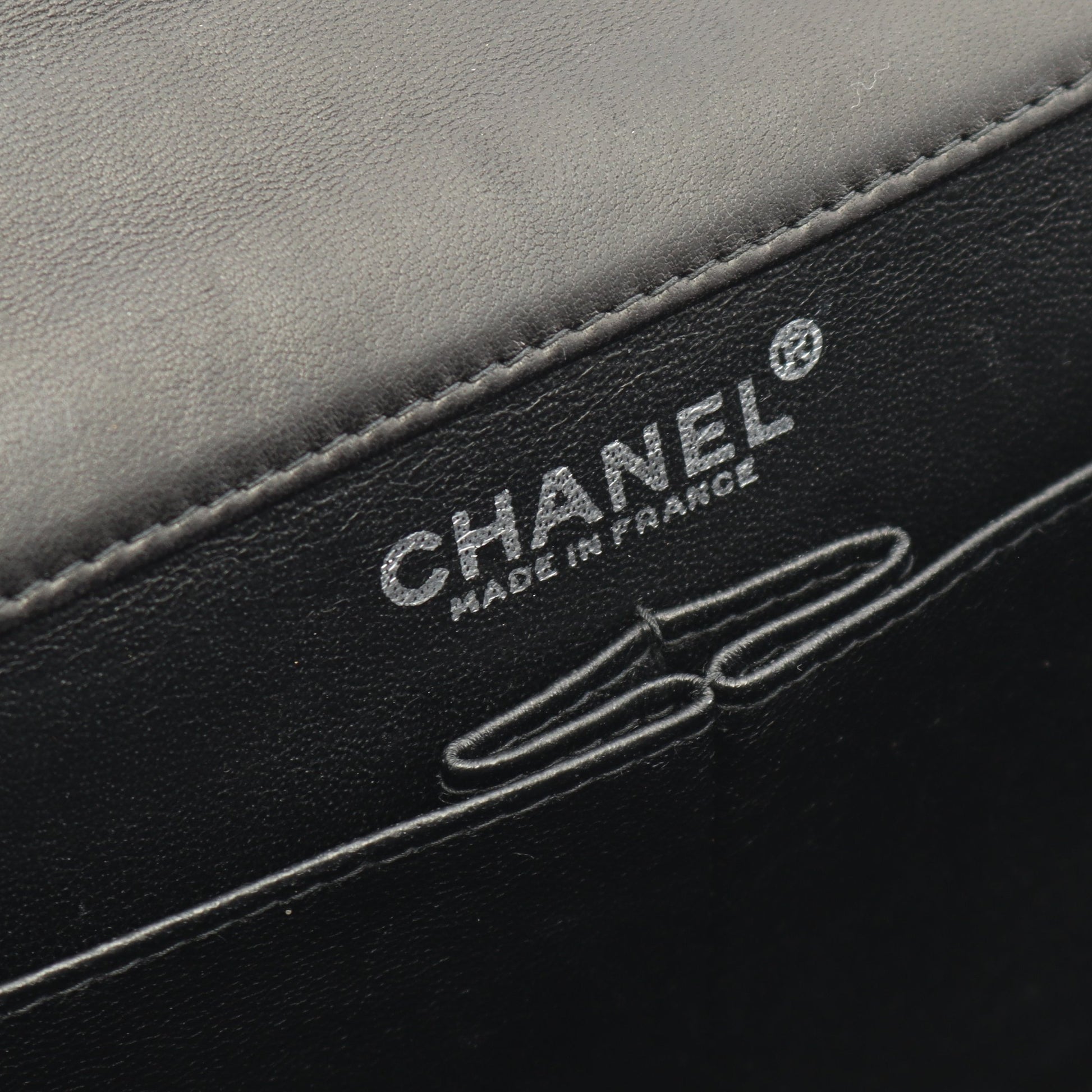 チョコバー チェーンショルダーバッグ ラムスキン ブラック シルバー金具 シャネル バッグ CHANEL