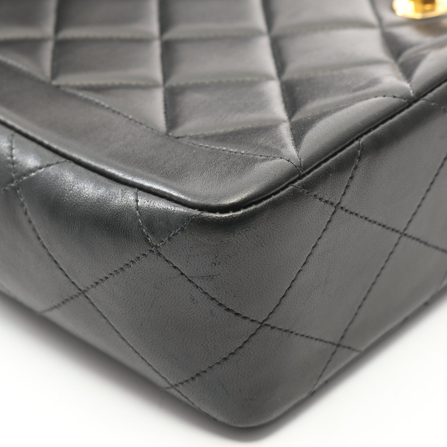 マトラッセ シングルフラップ チェーンショルダーバッグ ラムスキン ブラック ゴールド金具 シャネル バッグ CHANEL