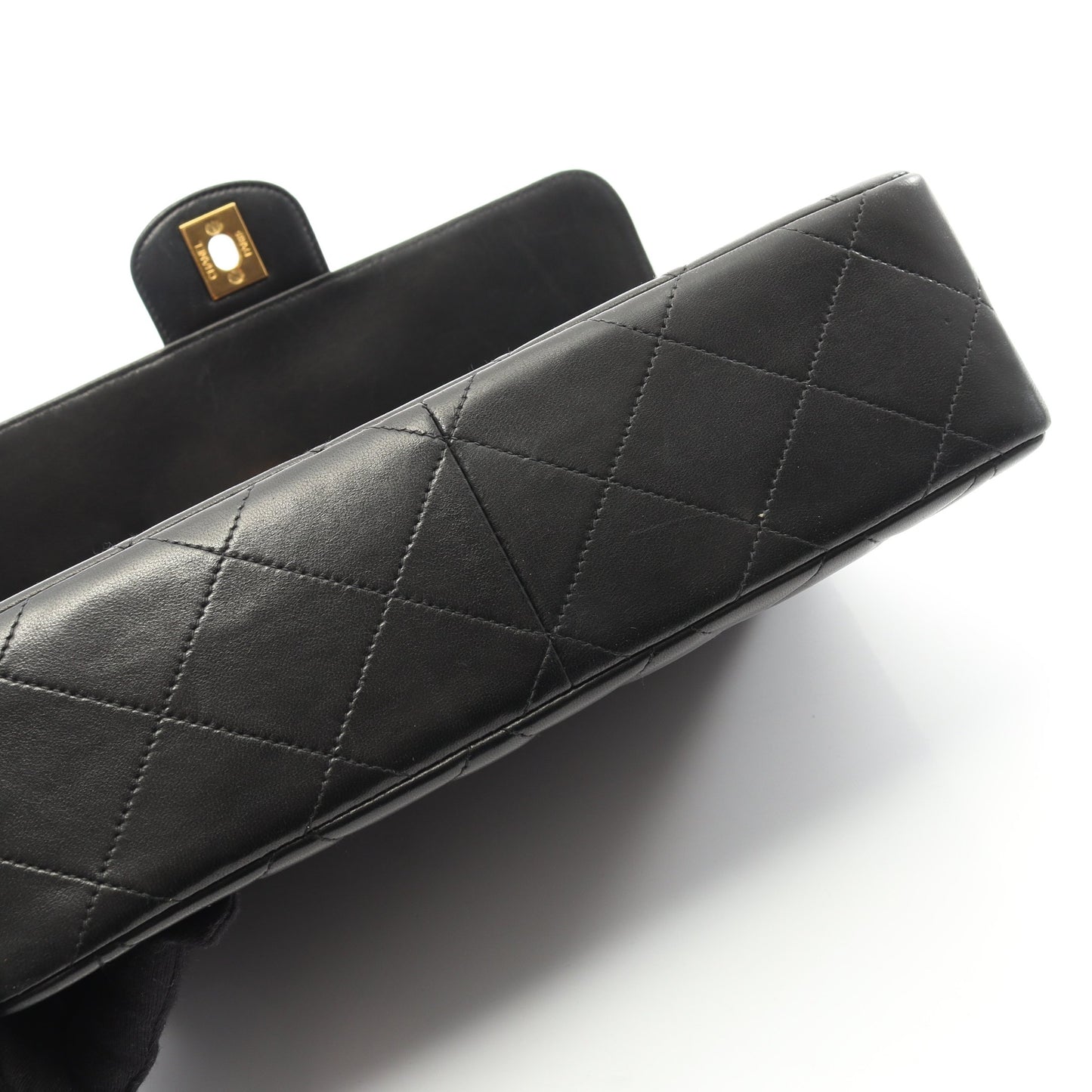 マトラッセ シングルフラップ チェーンショルダーバッグ ラムスキン ブラック ゴールド金具 シャネル バッグ CHANEL
