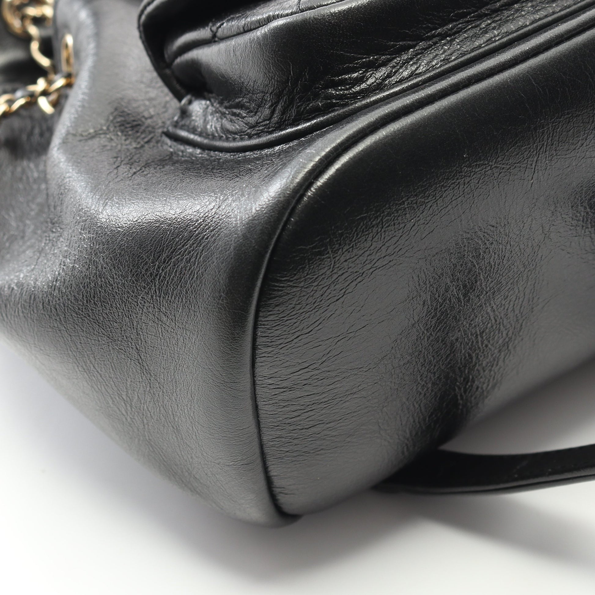 マトラッセ バックパック リュックサック レザー ブラック ゴールド金具 シャネル バッグ CHANEL