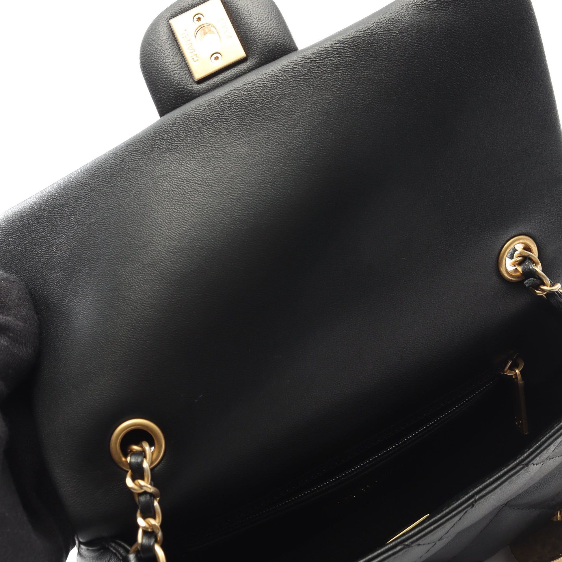 マトラッセ チェーンショルダーバッグ ラムスキン ブラック ゴールド金具 シャネル バッグ CHANEL