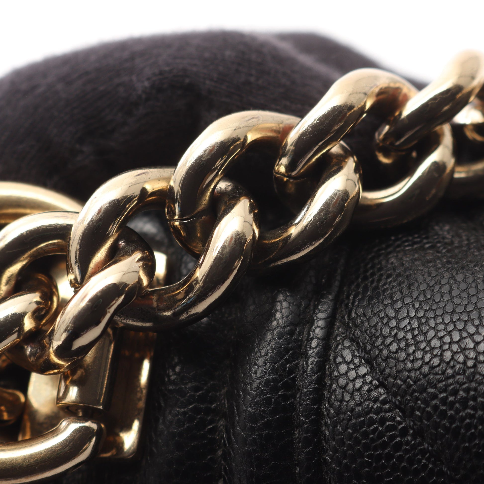 ボーイシャネル スモール チェーンショルダーバッグ キャビアスキン ブラック ゴールド金具 シャネル バッグ CHANEL