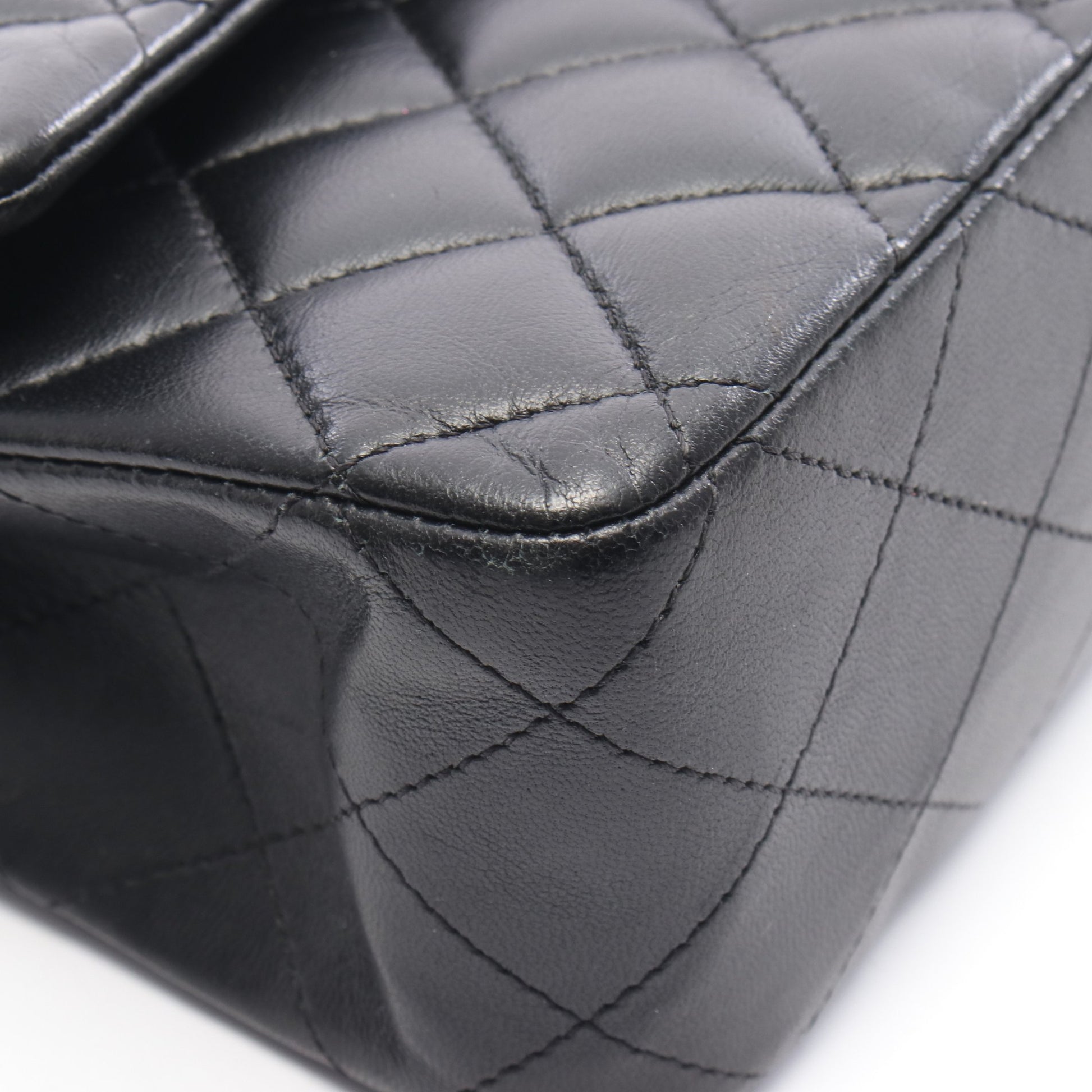 マトラッセ Wフラップ Wチェーンショルダーバッグ ラムスキン ブラック ゴールド金具 シャネル バッグ CHANEL