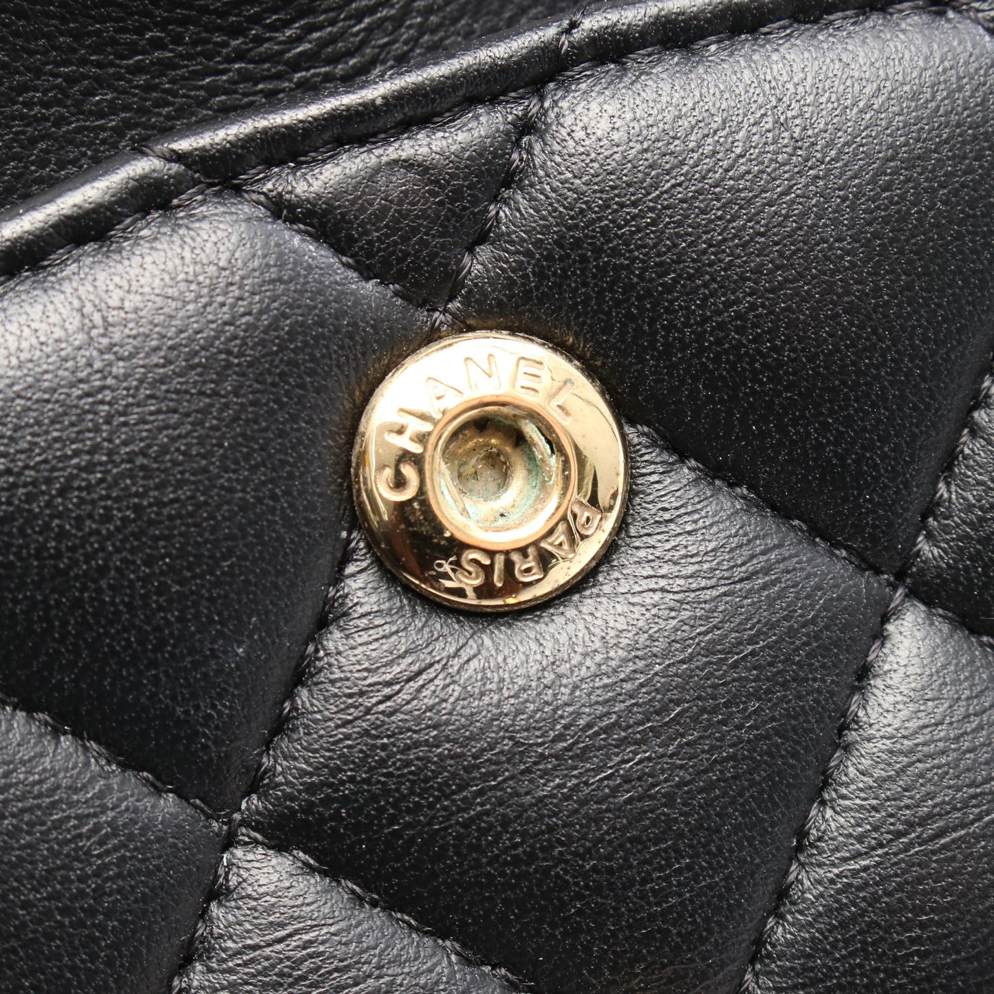 マトラッセ Wフラップ Wチェーンショルダーバッグ ラムスキン ブラック ゴールド金具 シャネル バッグ CHANEL