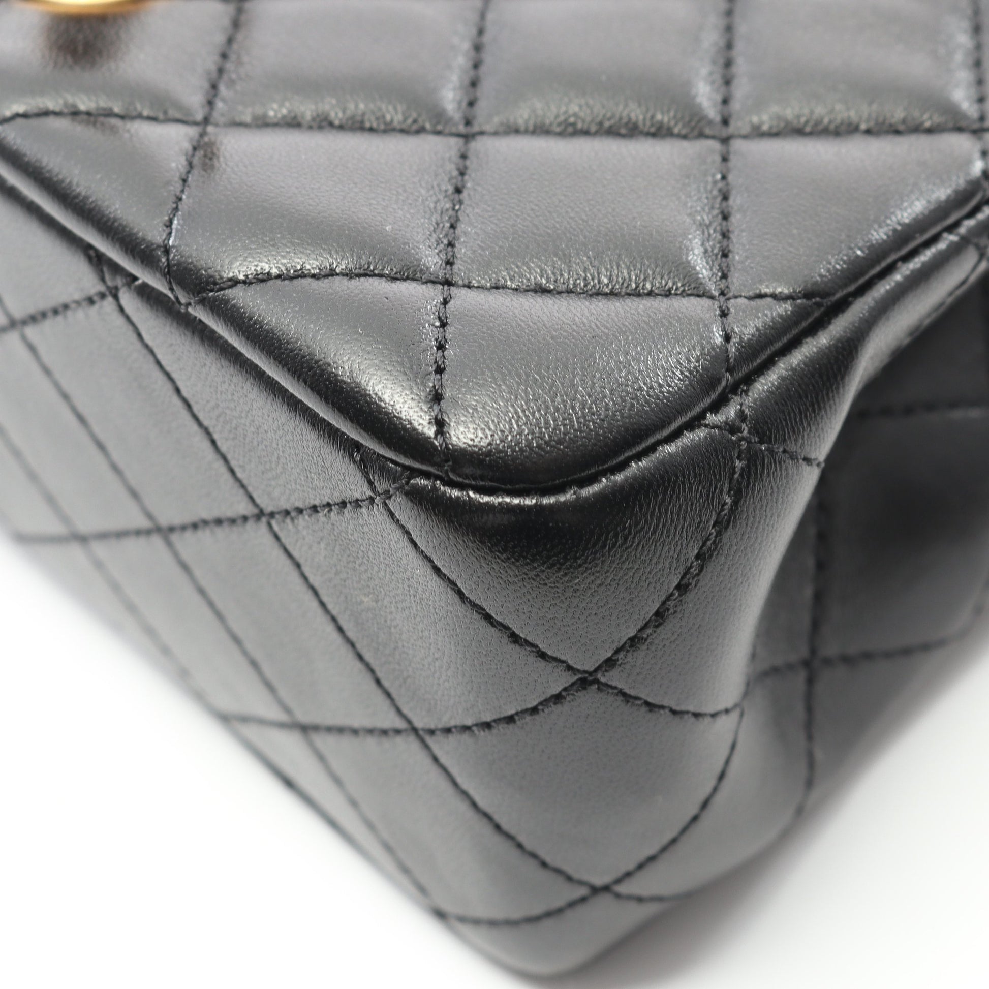 マトラッセ チェーンショルダーバッグ ラムスキン ブラック ゴールド金具 シャネル バッグ CHANEL