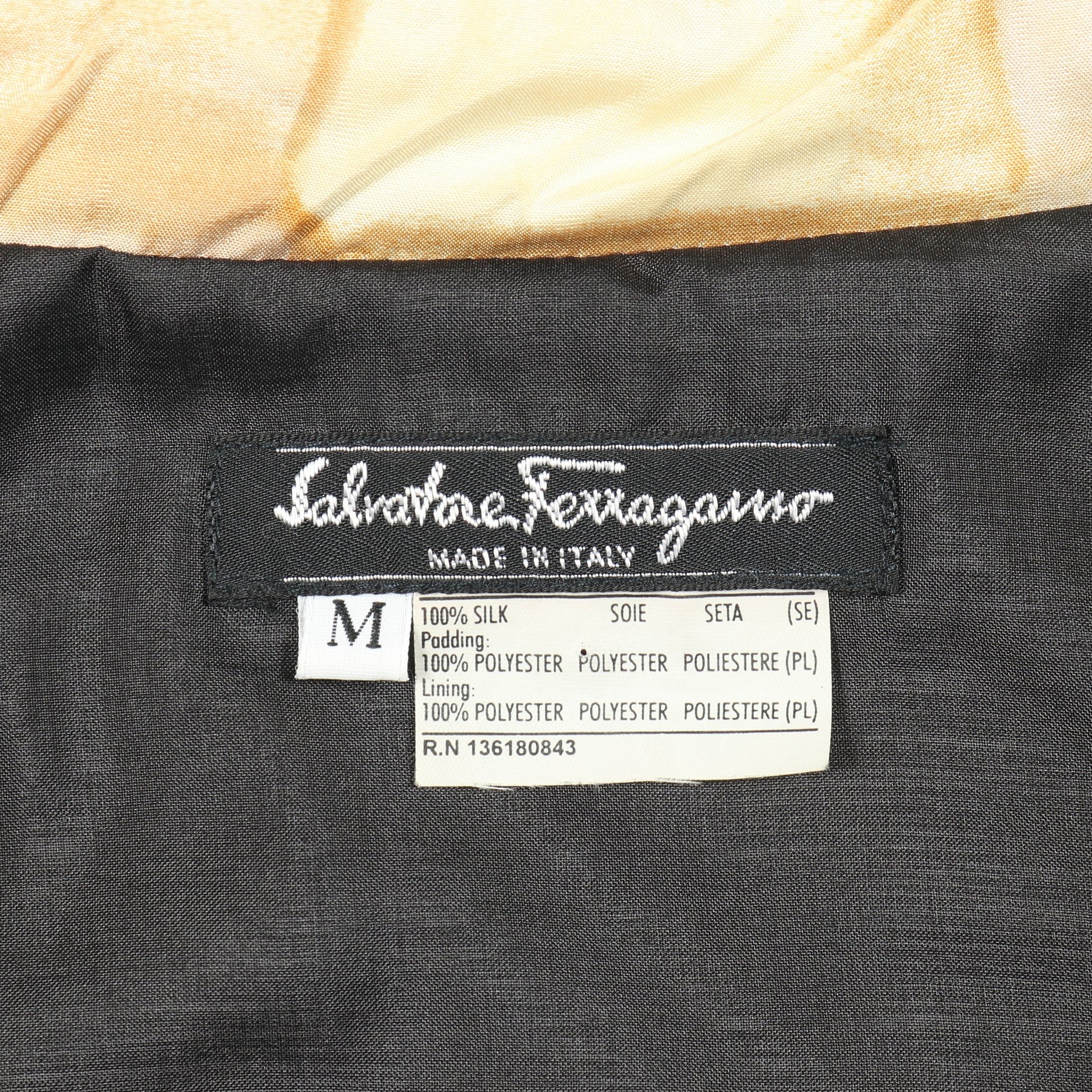 キルティングジャケット レオパード シルク イエロー ベージュ 中綿 サルヴァトーレフェラガモ アウター Salvatore Ferragamo