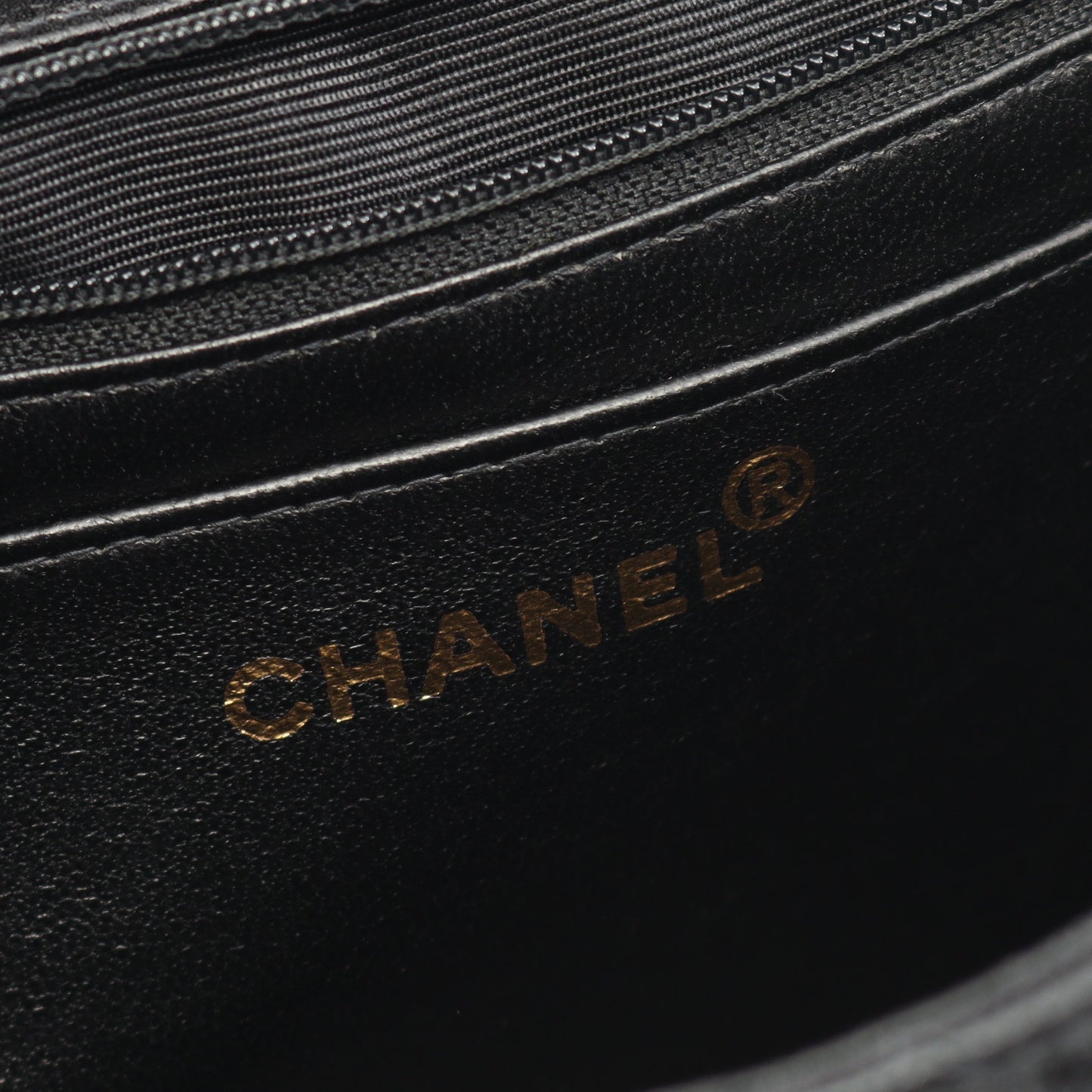 マトラッセ ハンドバッグ キャビアスキン ブラック ゴールド金具 シャネル バッグ CHANEL