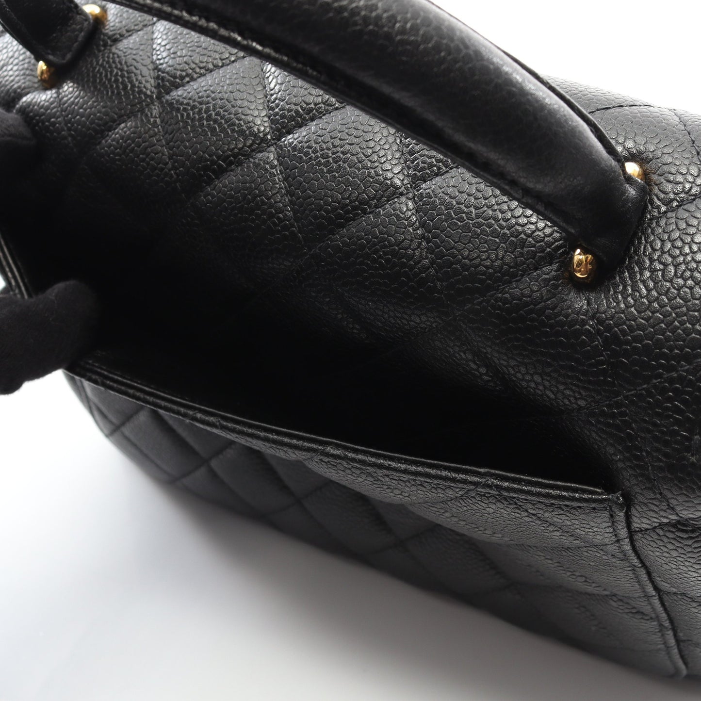 マトラッセ ハンドバッグ キャビアスキン ブラック ゴールド金具 シャネル バッグ CHANEL
