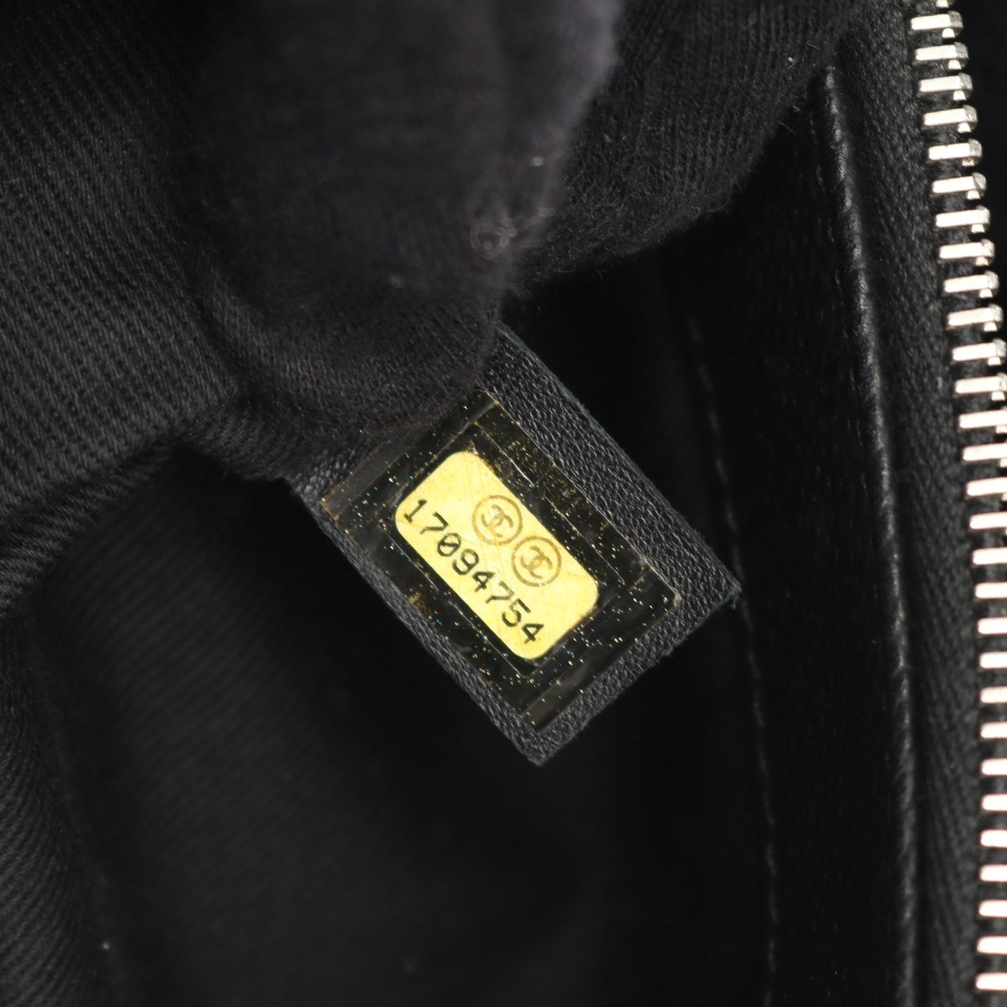 マトラッセ チェーンショルダーバッグ チェーントートバッグ キャビアスキン ブラック シルバー金具 シャネル バッグ CHANEL