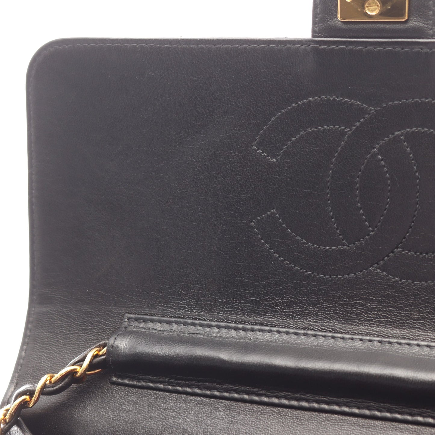 マトラッセ チェーンショルダーバッグ ラムスキン ブラック ゴールド金具 シャネル バッグ CHANEL