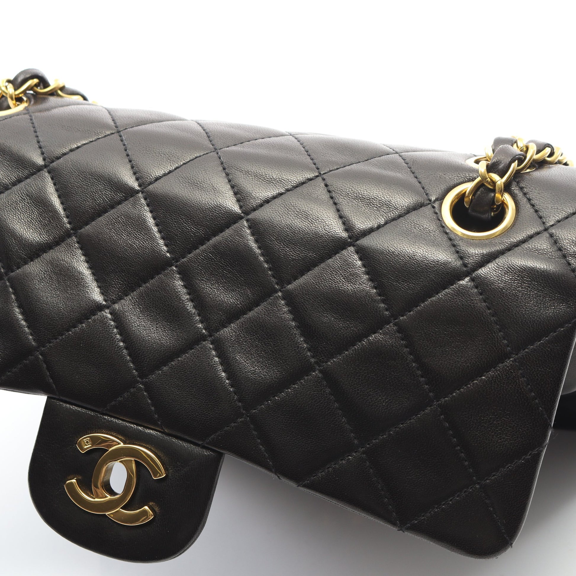 マトラッセ Wフラップ Wチェーンショルダーバッグ ラムスキン ブラック ゴールド金具 シャネル バッグ CHANEL