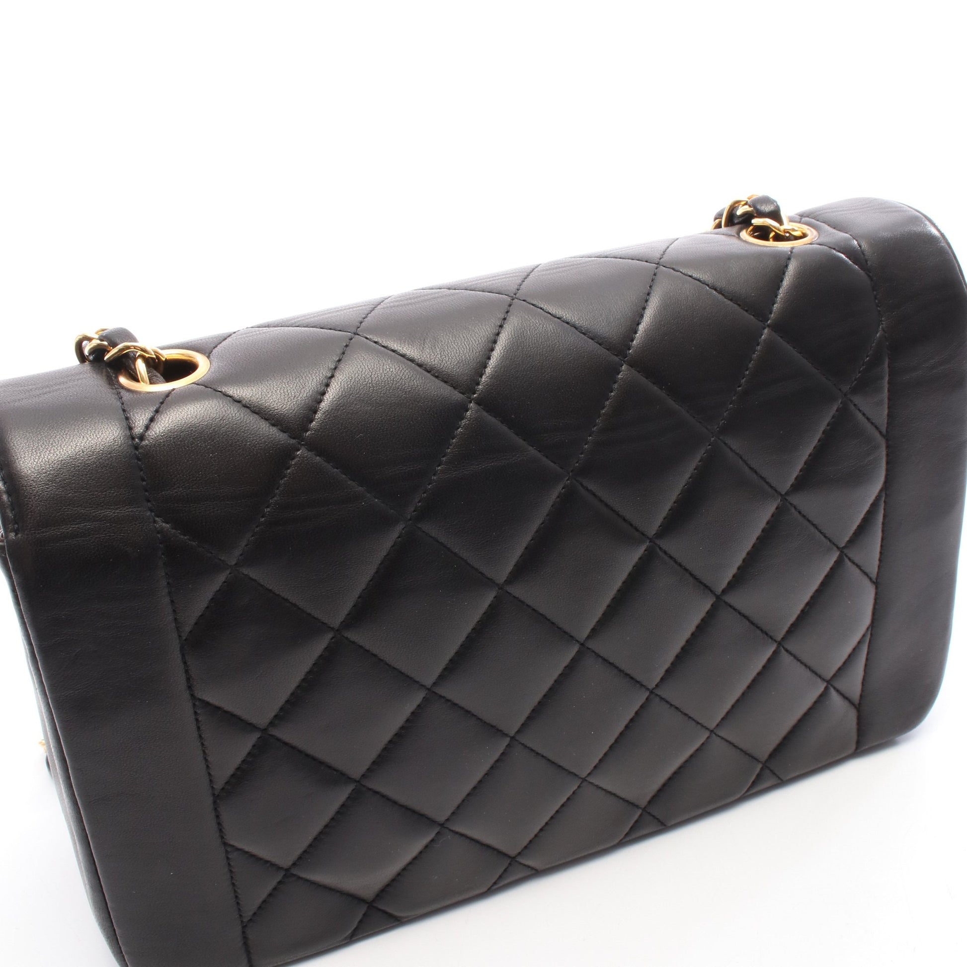 マトラッセ ダイアナフラップ チェーンショルダーバッグ ラムスキン ブラック ゴールド金具 シャネル バッグ CHANEL