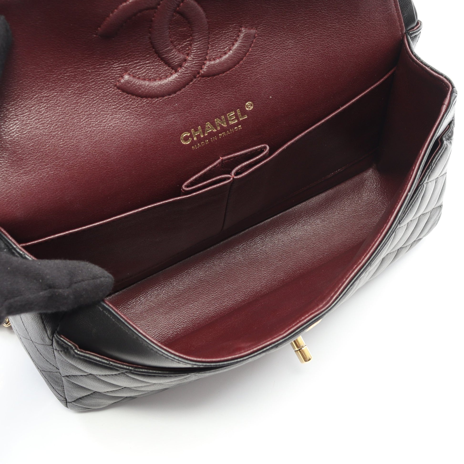 マトラッセ Wフラップ Wチェーンショルダーバッグ ラムスキン ブラック ゴールド金具 シャネル バッグ CHANEL