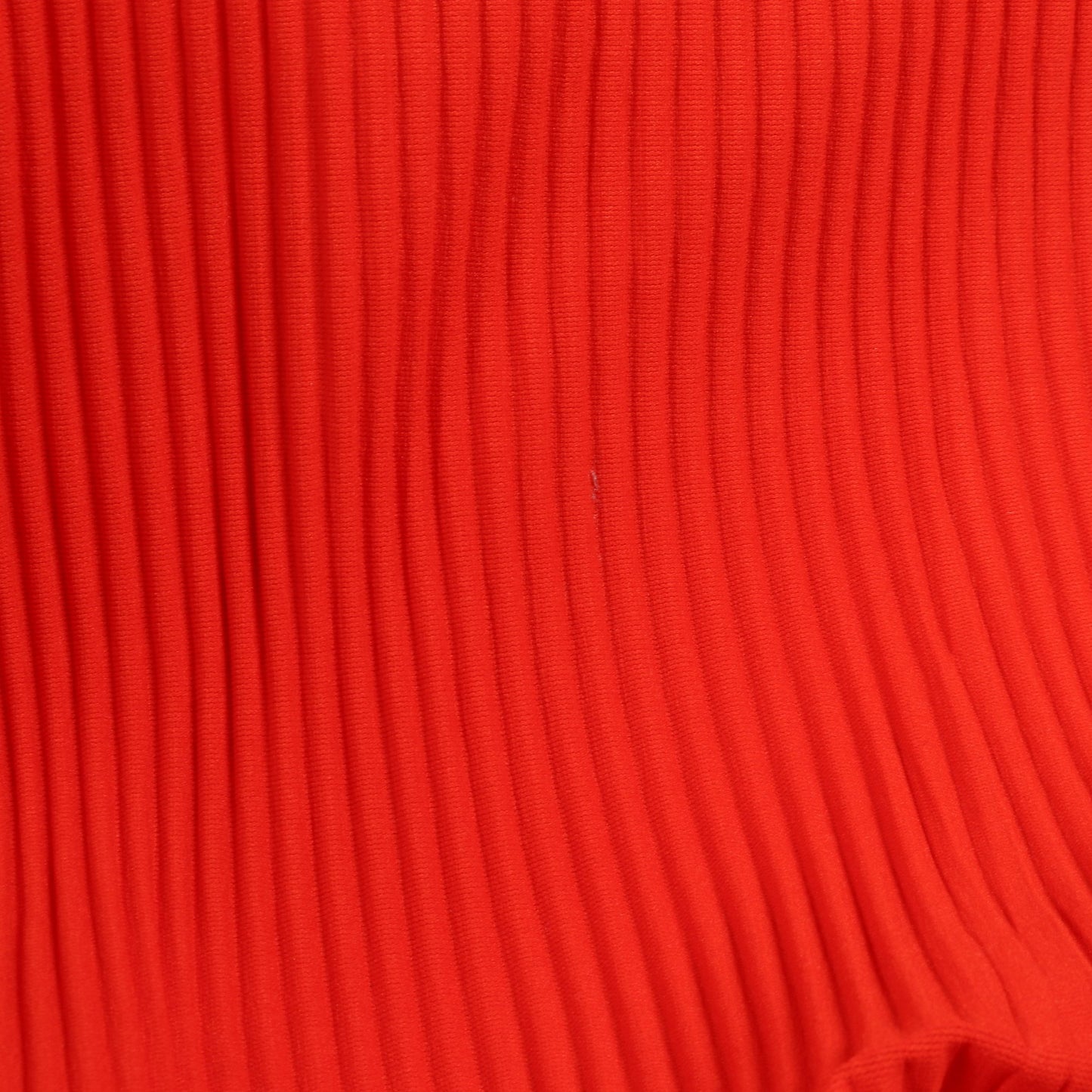 DOT PLEATS プリーツ トップス 半袖 レッド ミーイッセイミヤケ トップス me ISSEY MIYAKE