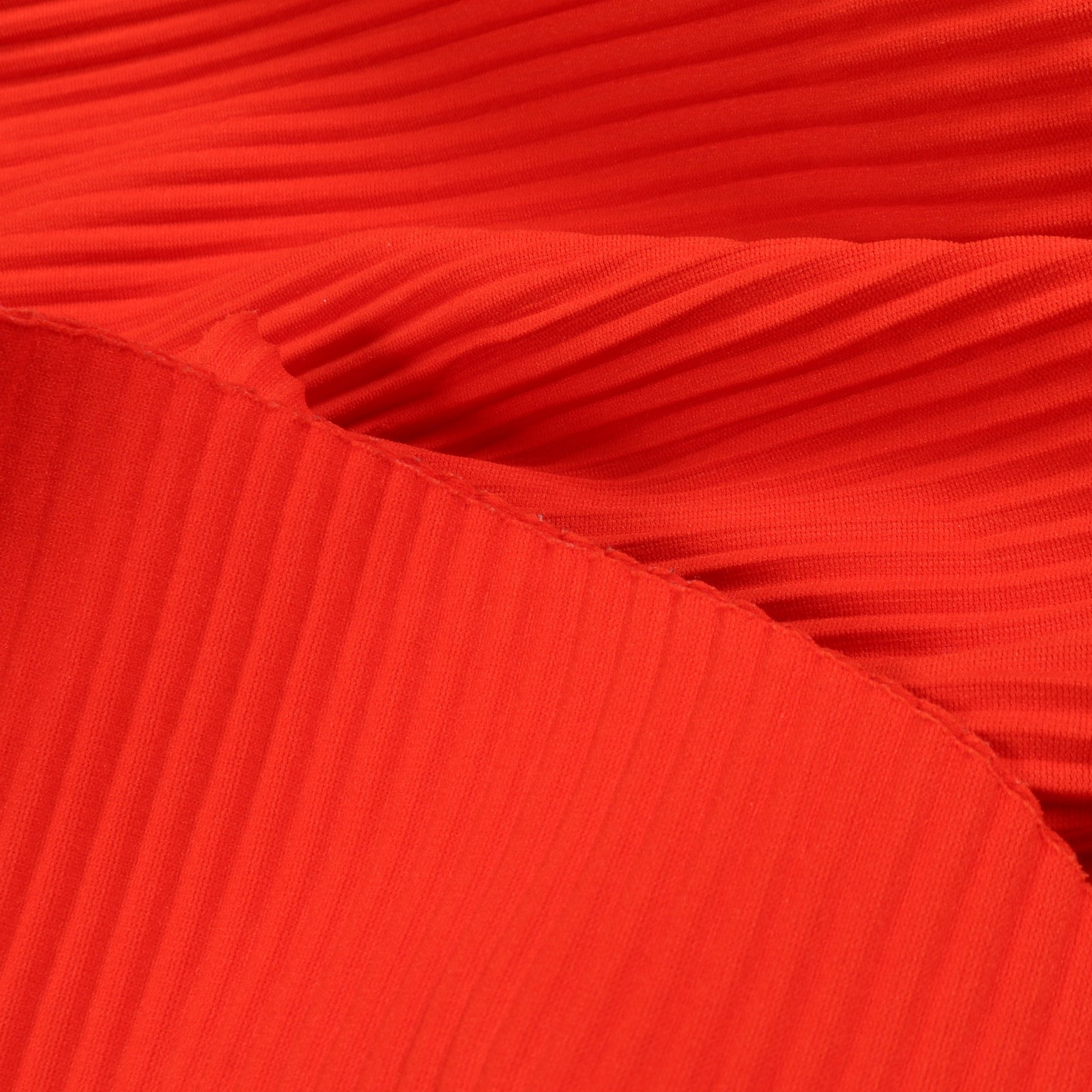 DOT PLEATS プリーツ トップス 半袖 レッド ミーイッセイミヤケ トップス me ISSEY MIYAKE