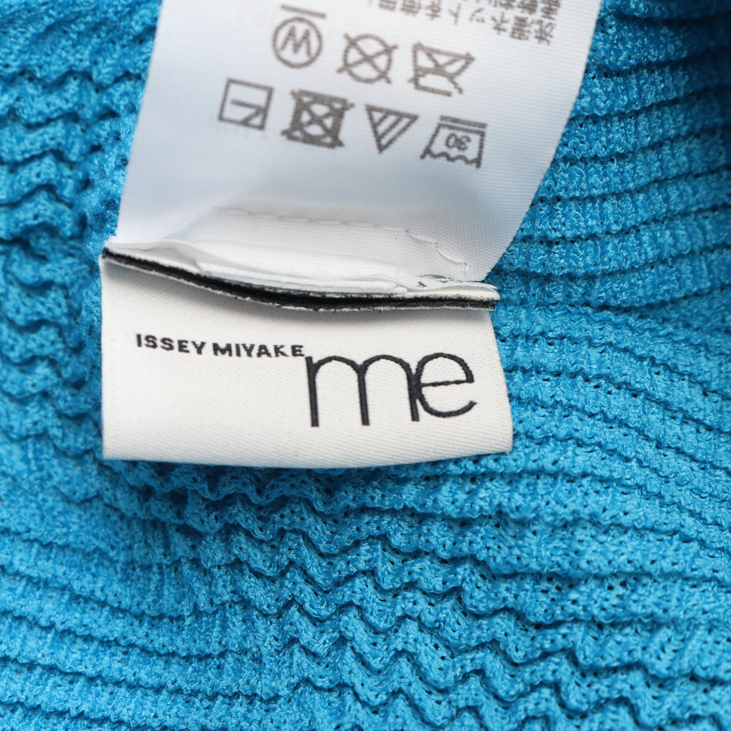 WAVE KNIT STRETCH PLEATS カットソー ライトブルー ミーイッセイミヤケ トップス me ISSEY MIYAKE
