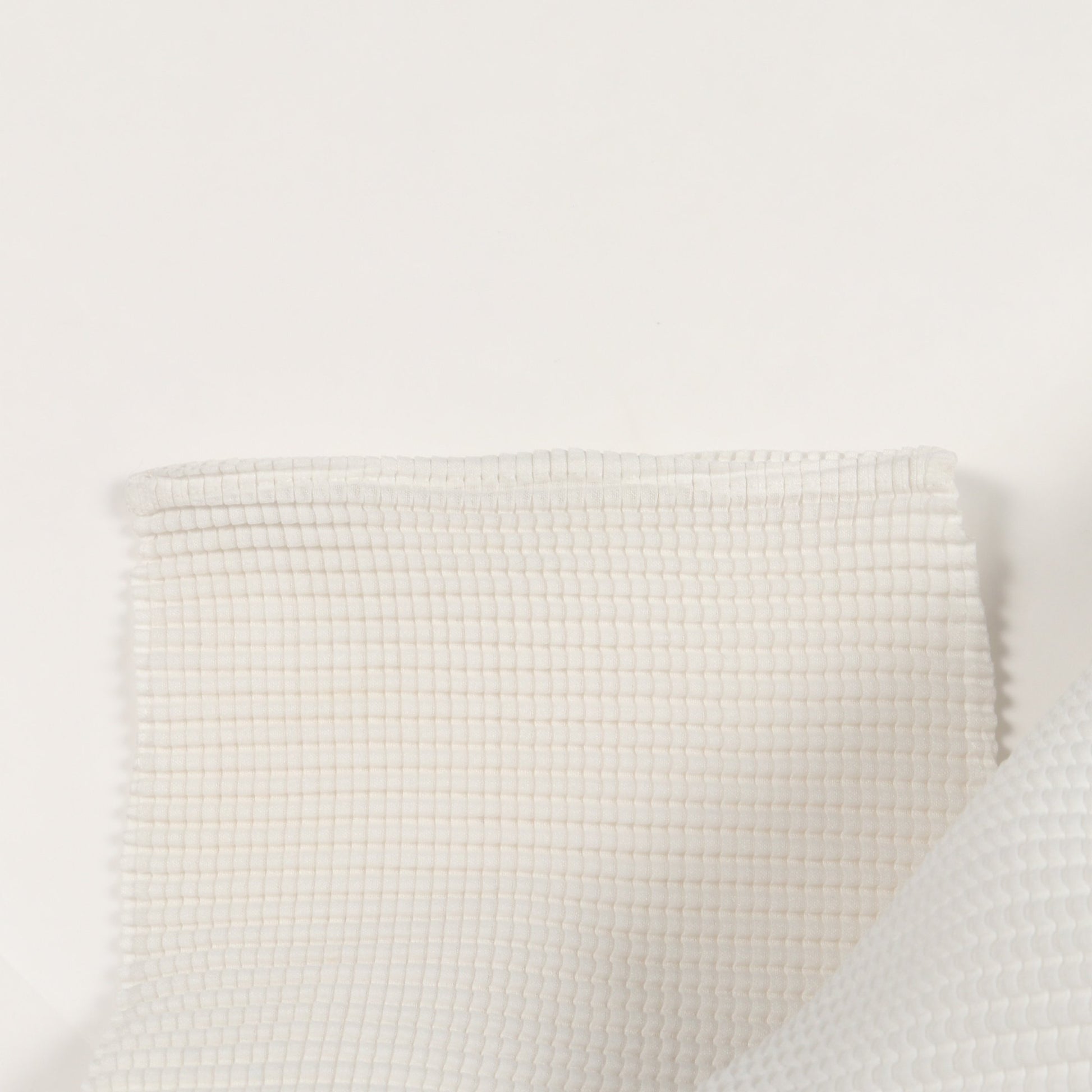 ストレッチ プリーツ カーディガン ホワイト ミーイッセイミヤケ トップス me ISSEY MIYAKE