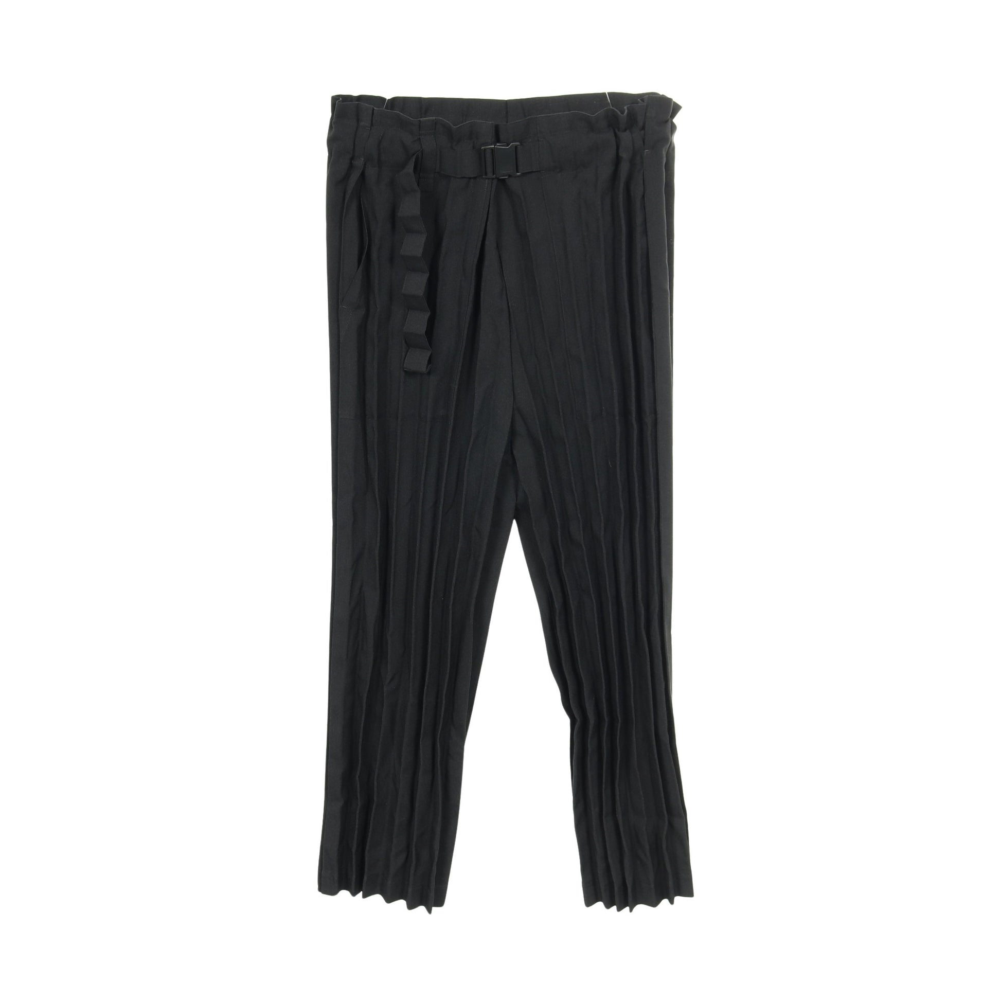 ベルテッドプリーツ パンツ ブラック ミーイッセイミヤケ ボトムス me ISSEY MIYAKE