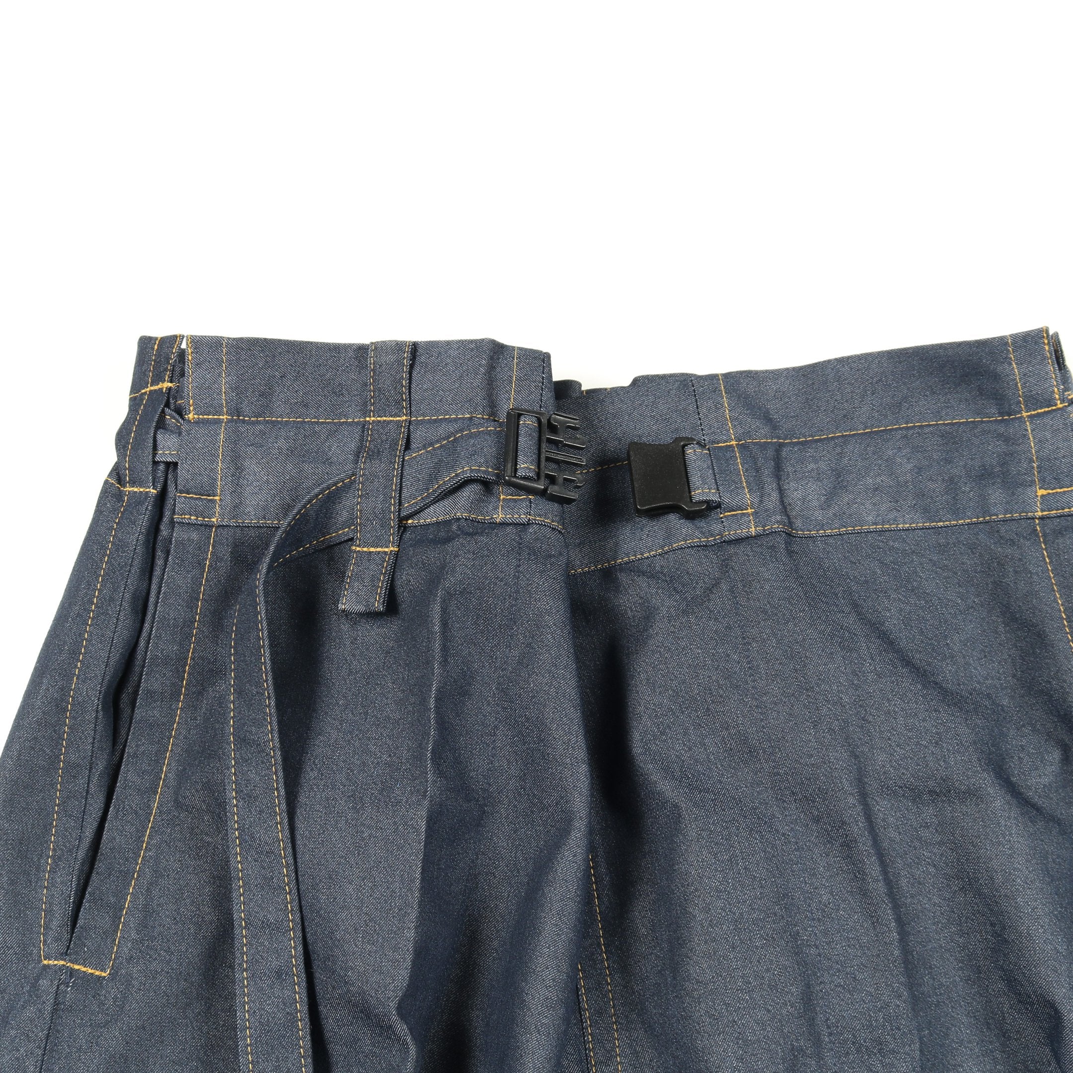 デニムパンツ インディゴブルー ベルト付き ミーイッセイミヤケ – RECLO