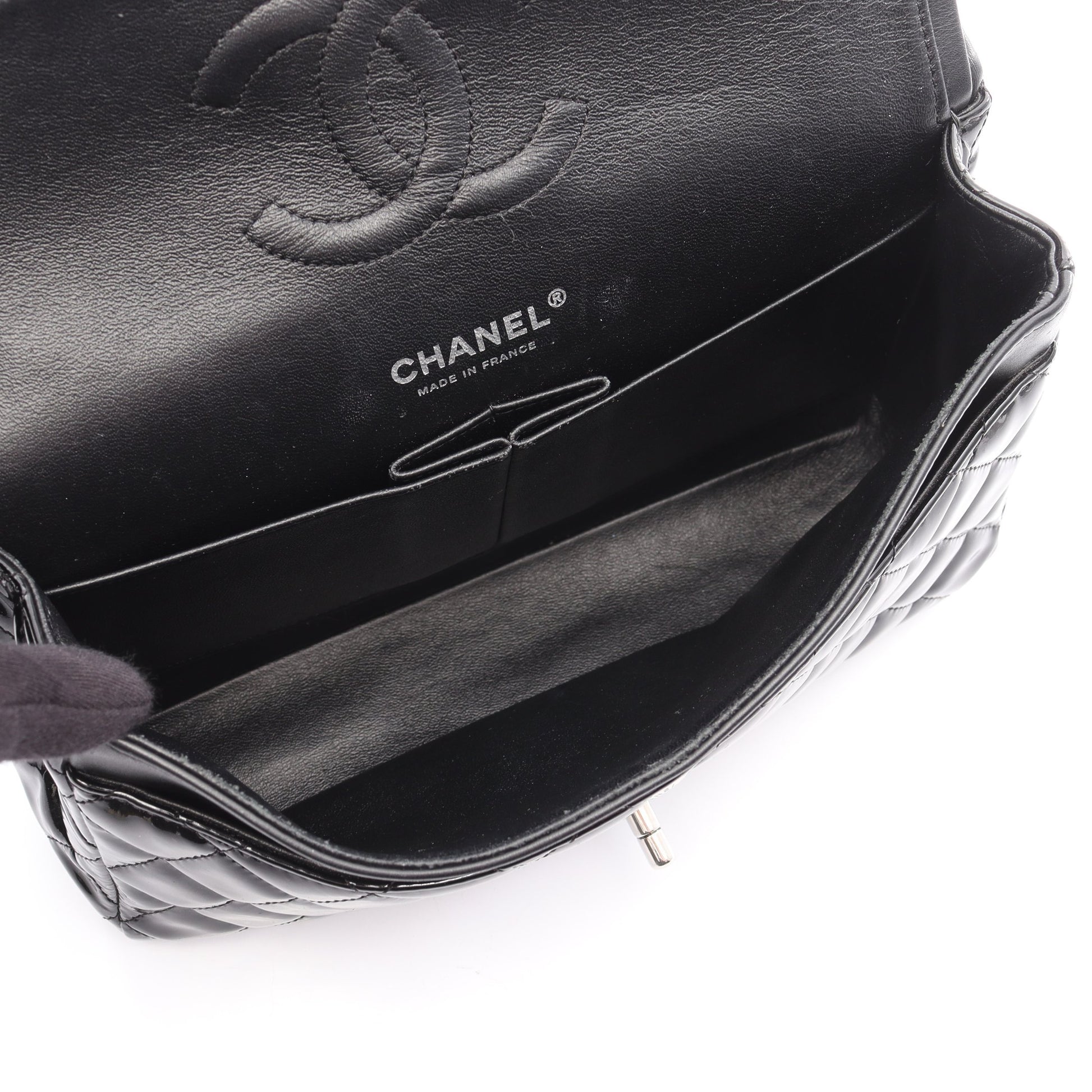 マトラッセ Wフラップ Wチェーンショルダーバッグ エナメルレザー ブラック シルバー金具 シャネル バッグ CHANEL