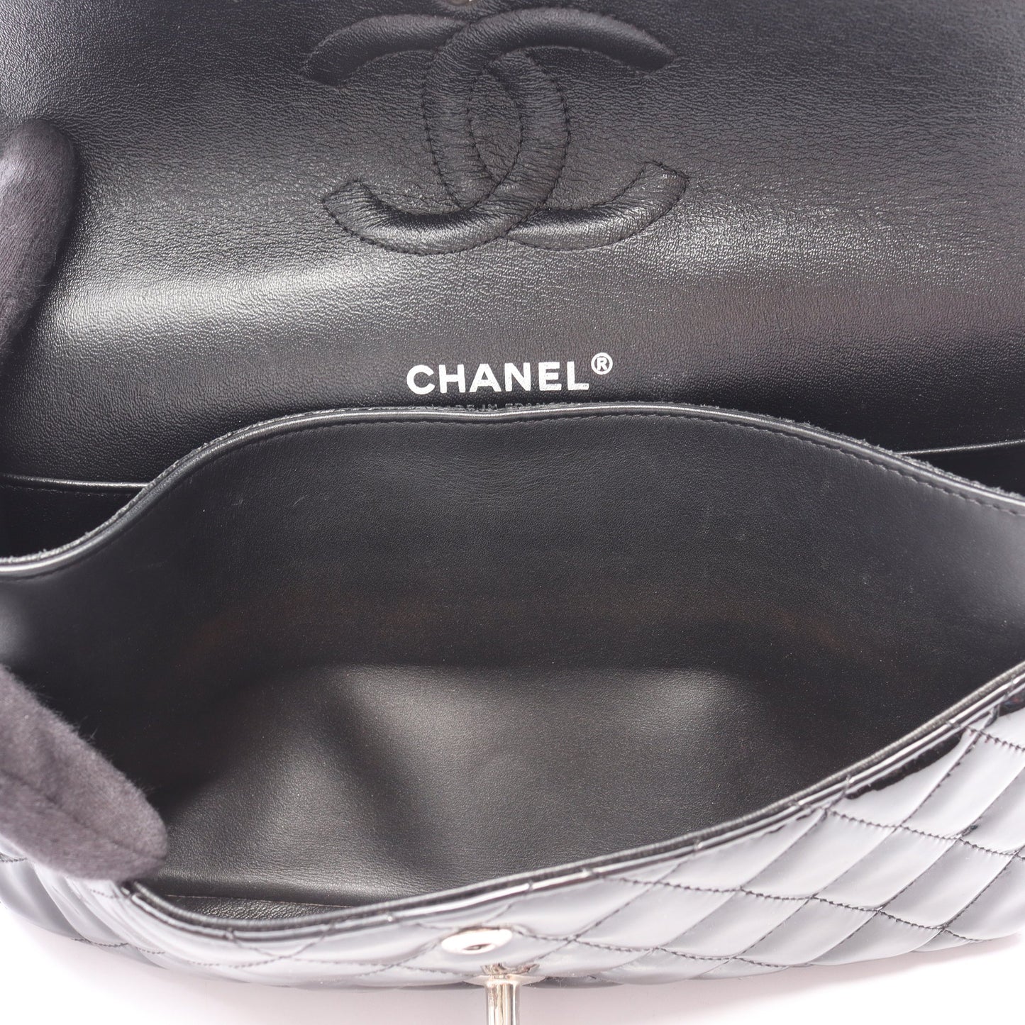 マトラッセ Wフラップ Wチェーンショルダーバッグ エナメルレザー ブラック シルバー金具 シャネル バッグ CHANEL