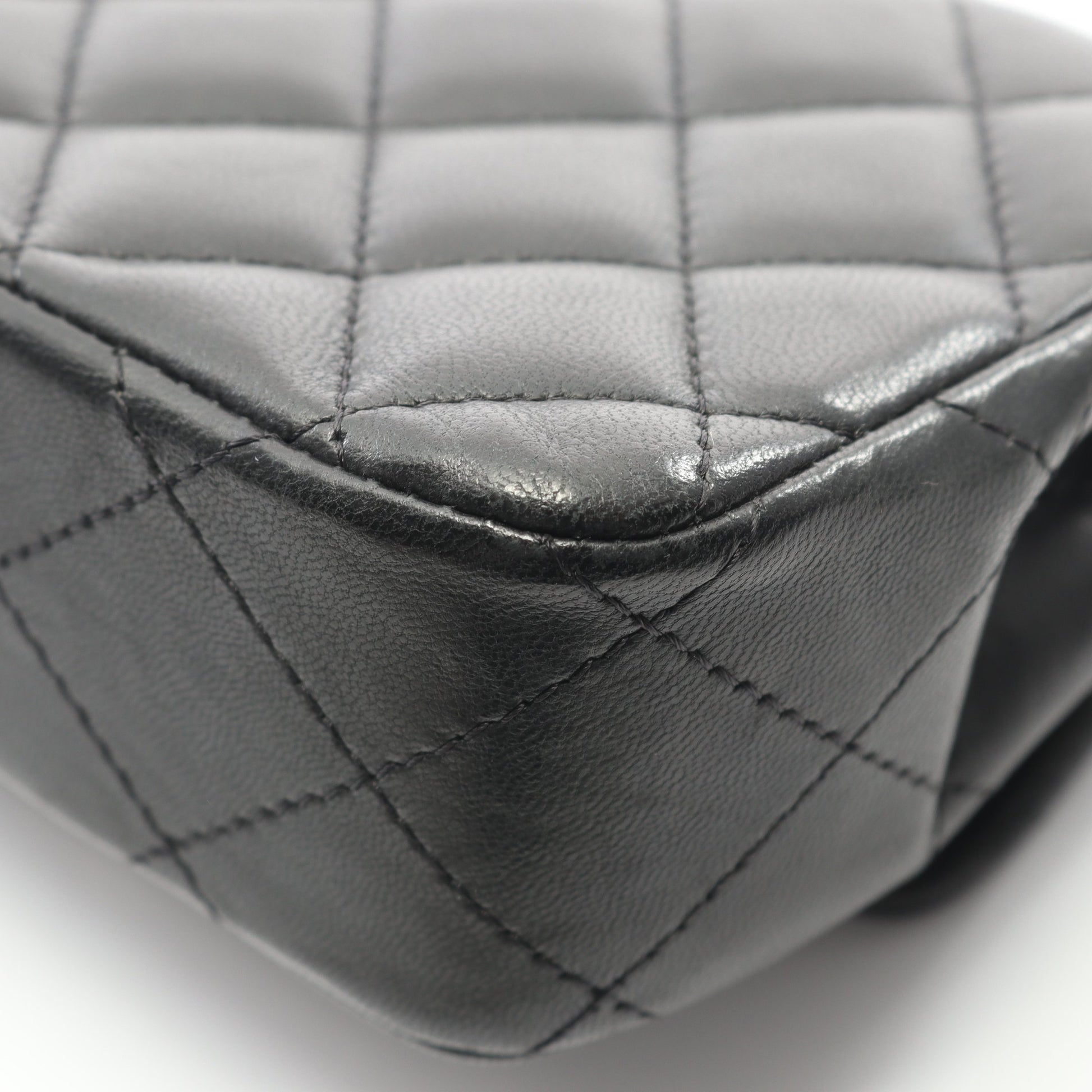エクストラ ミニ マトラッセ チェーンショルダーバッグ ラムスキン ブラック シルバー金具 シャネル バッグ CHANEL