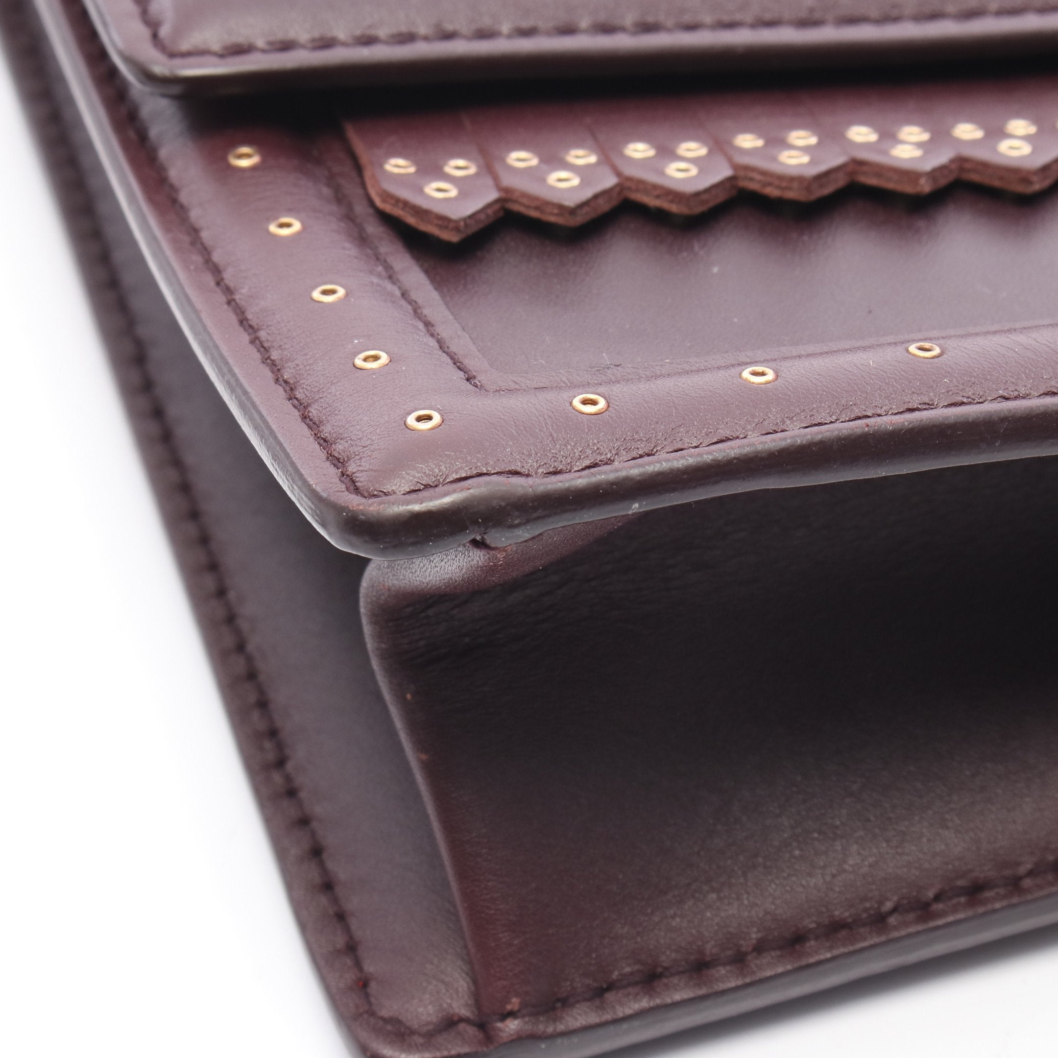 ショルダーバッグ レザー ボルドー サルヴァトーレフェラガモ – RECLO