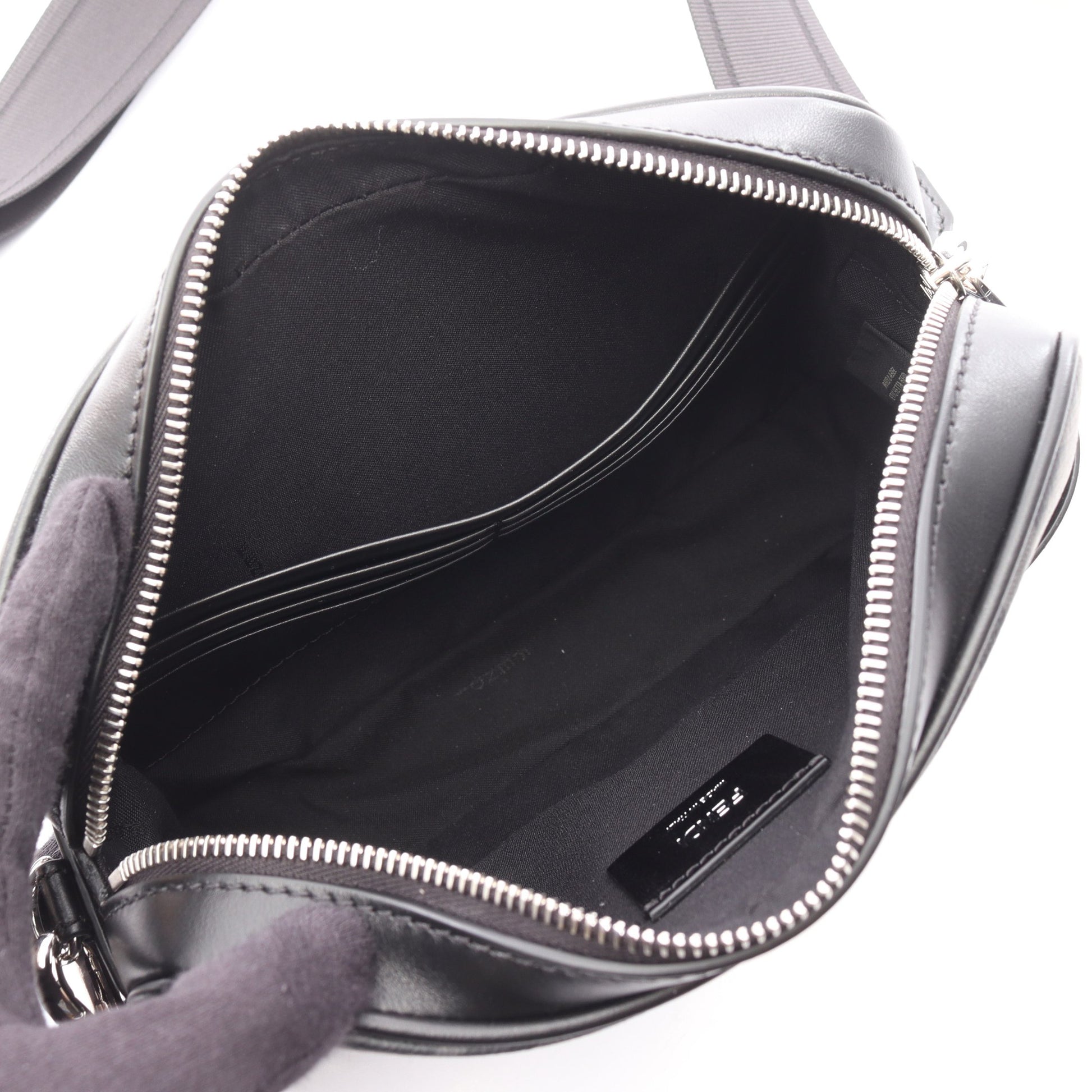 スクエアFF カメラケース ズッカ ショルダーバッグ PVC レザー ブラック グレー フェンディ バッグ FENDI