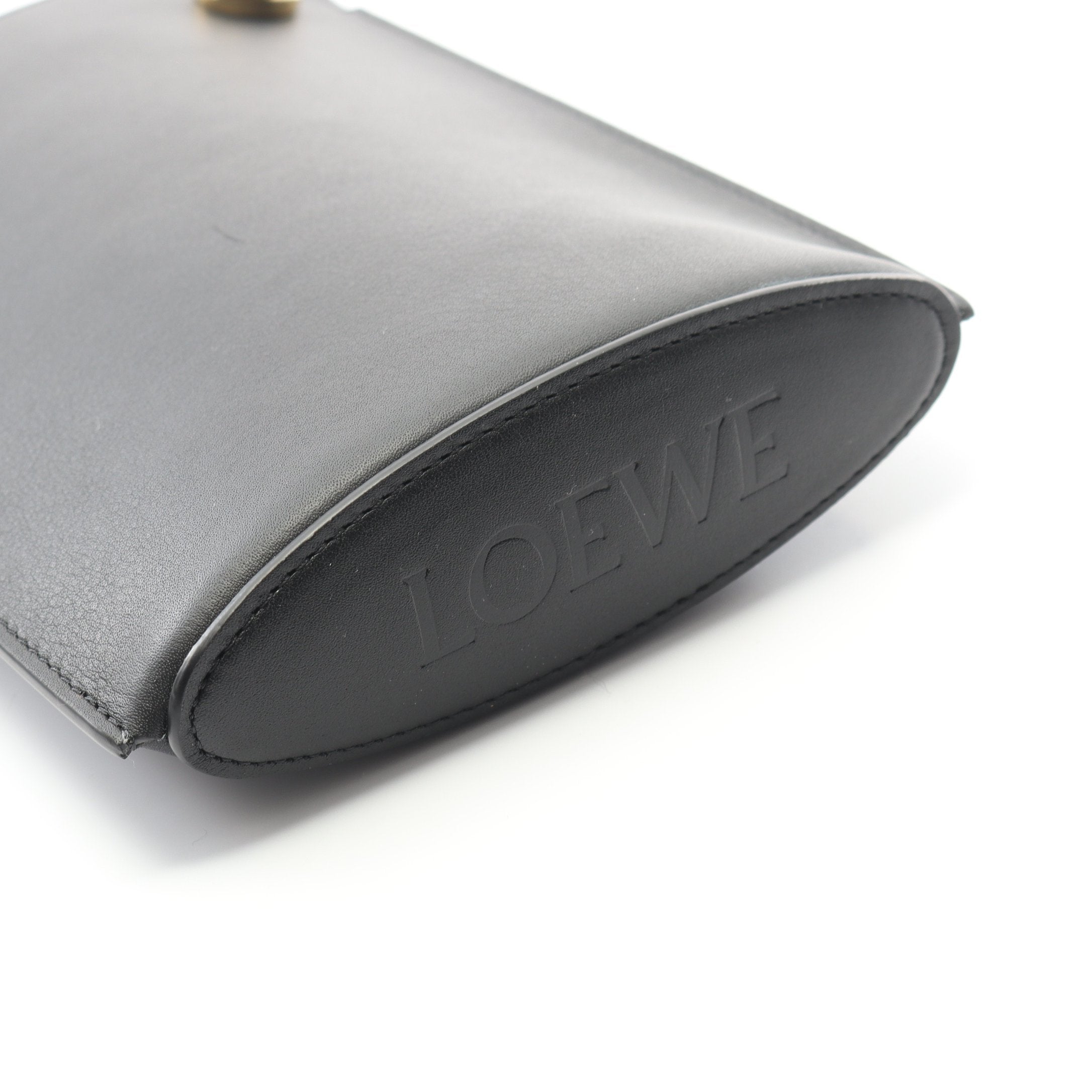 LOEWE ロエベ ショルダーバッグ ぺブル ダイス ポケット ぺブル ダイス ポケット ポーチ ショルダーバッグ レザー ブラック