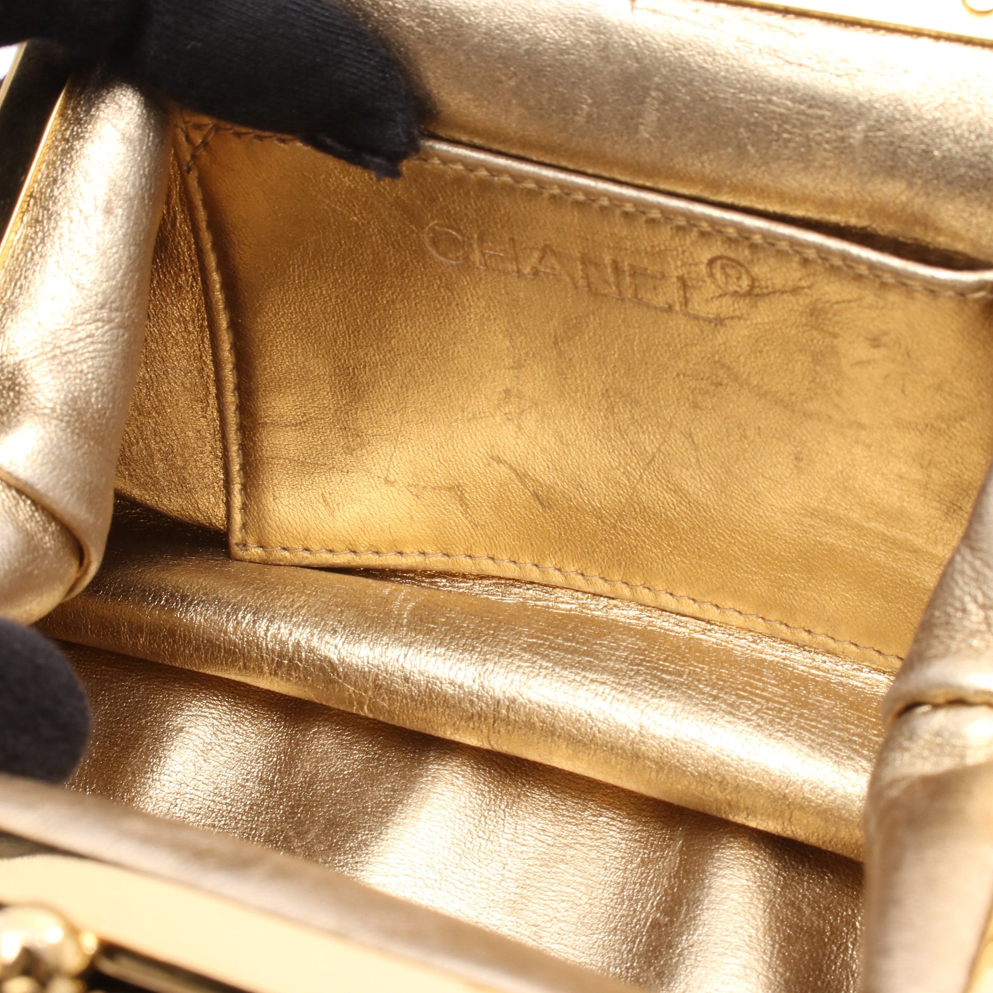 チェーンショルダーバッグ サテン ブラック ゴールド金具 がま口 シャネル バッグ CHANEL