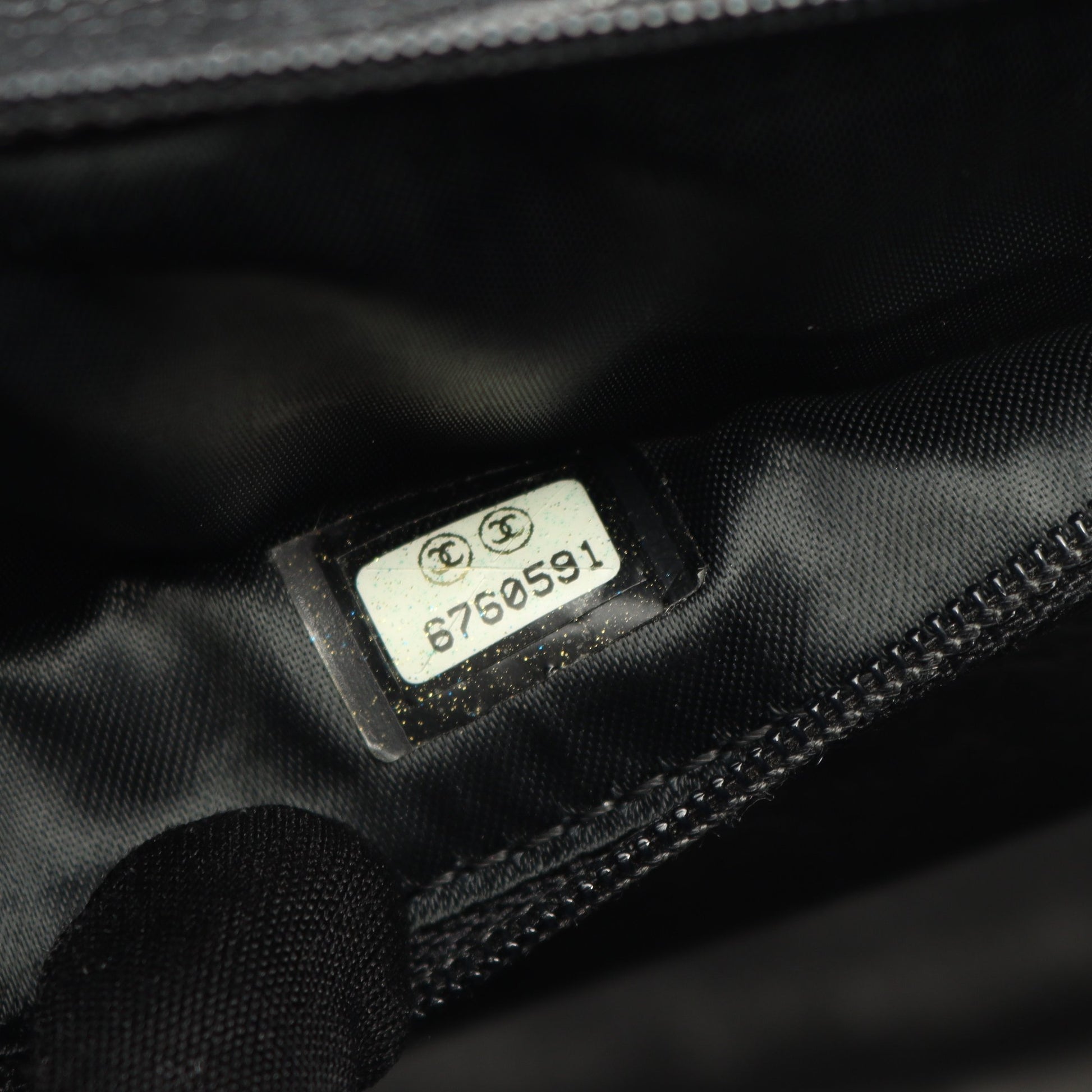 マトラッセ ハンドバッグ キャビアスキン ブラック ゴールド金具 シャネル バッグ CHANEL