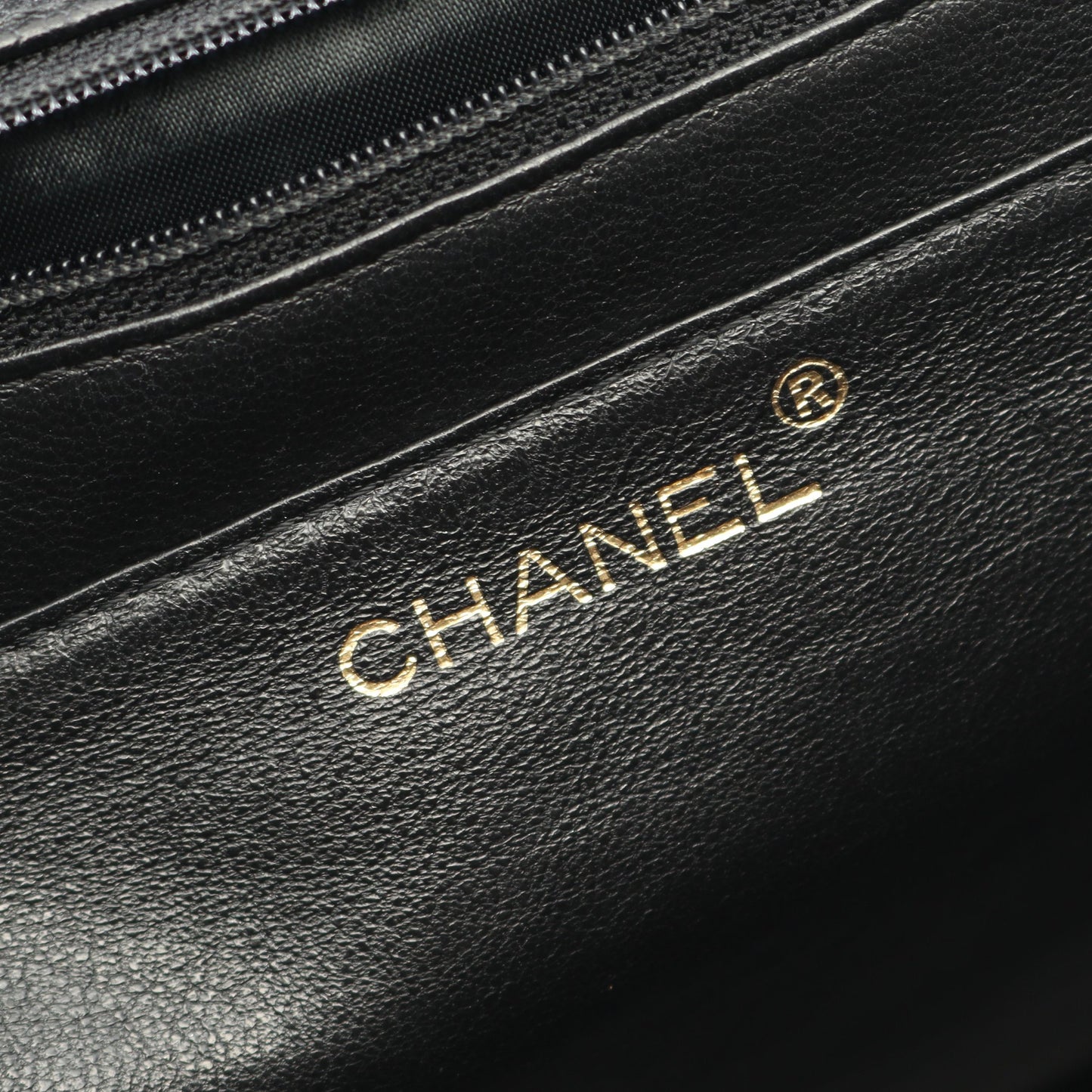 マトラッセ ハンドバッグ キャビアスキン ブラック ゴールド金具 シャネル バッグ CHANEL