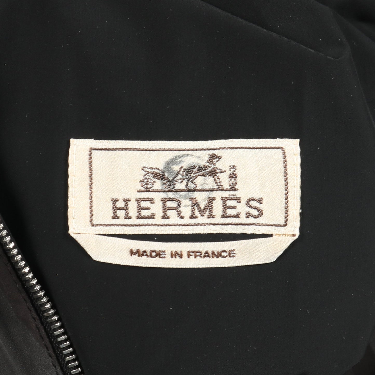 セリエボタン ジャケット ナイロン ブラック リバーシブル フード付き エルメス アウター HERMES