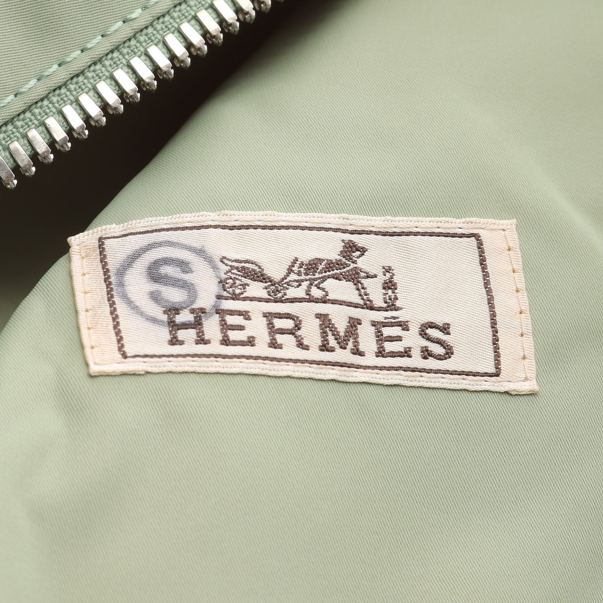 セリエボタン ブルゾン ジャケット ナイロン ライトグリーン エルメス アウター HERMES