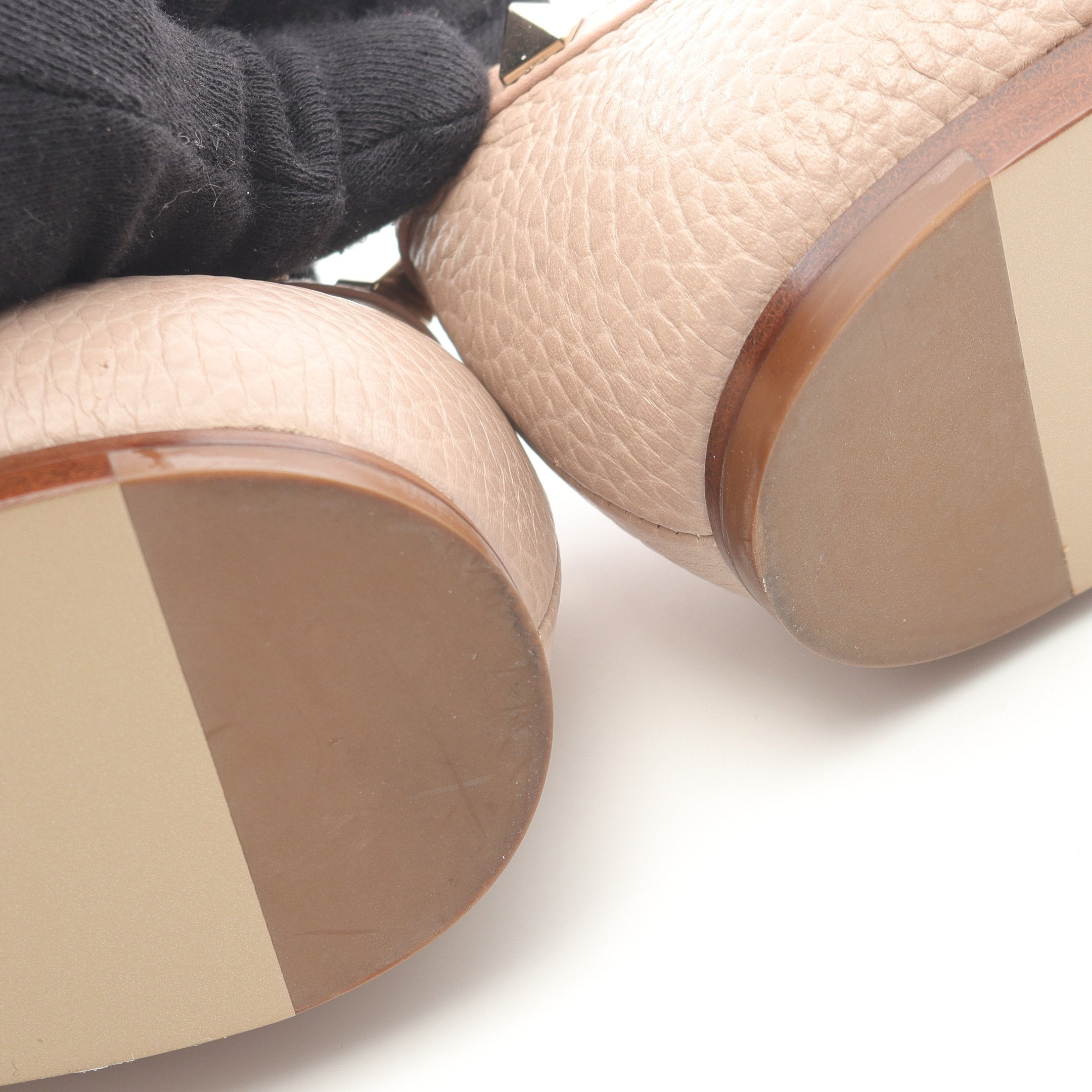 ポインテッドトゥ フラットシューズ レザー ピンクベージュ ロック