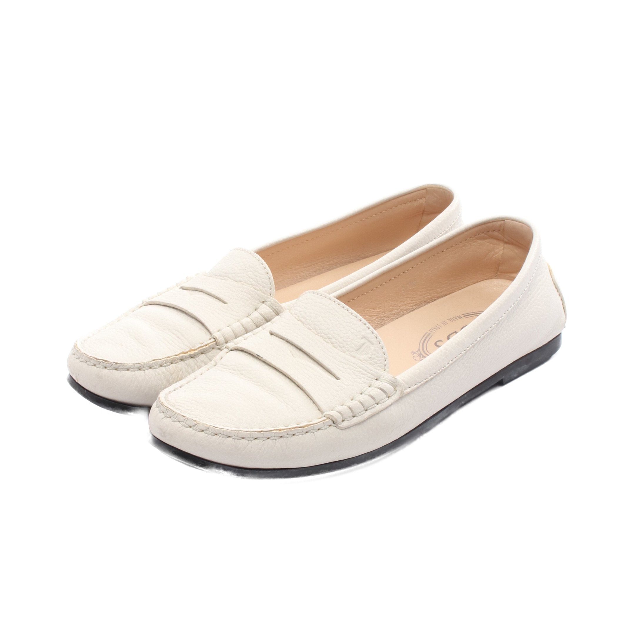 トッズ　ドライビングシューズ（白） 楽天市場】TODS × Ferrari トッズ フェラーリ コラボ ドライビング